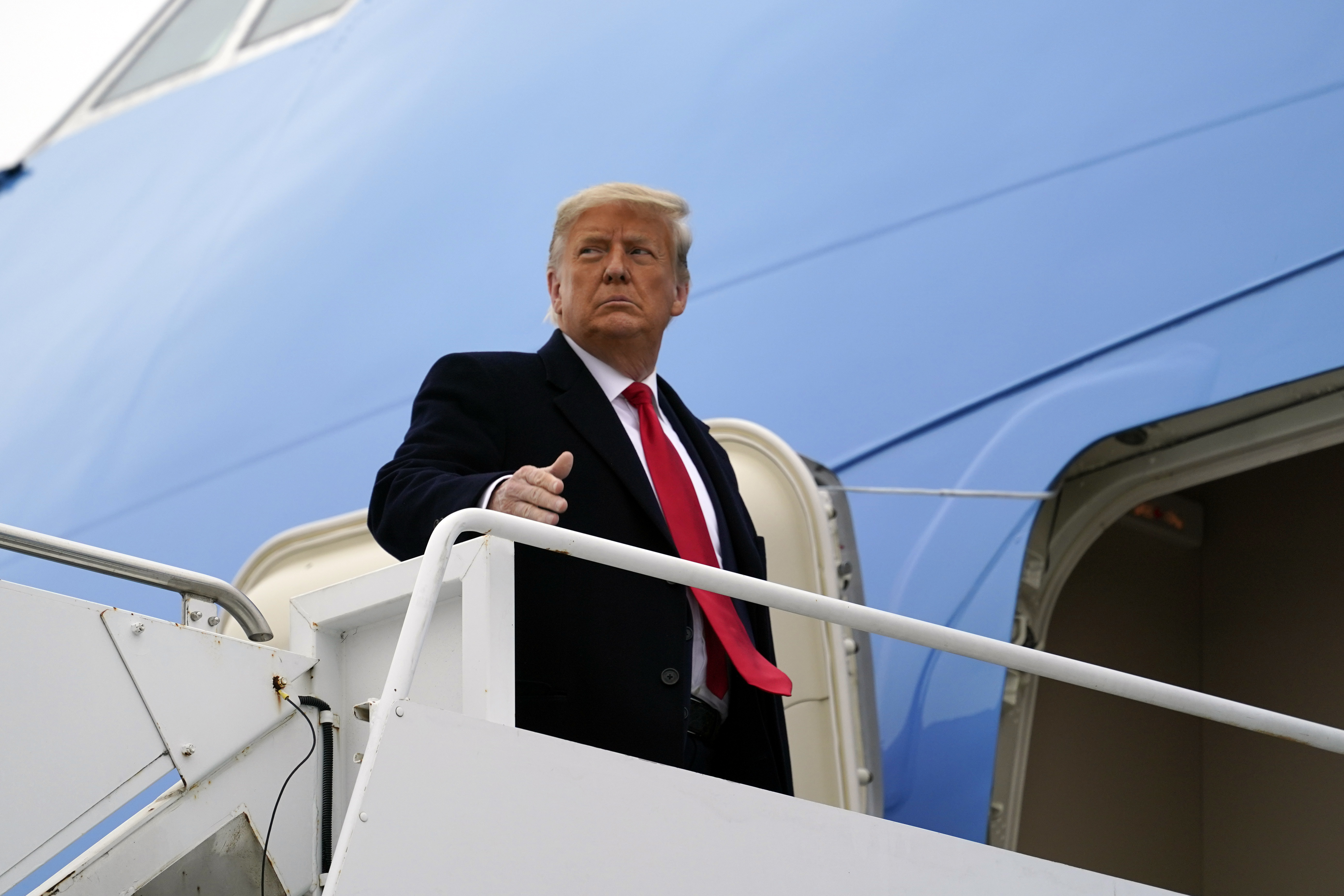 Today's Headlines: Trump's grip on the GOP weakens - Vimarsana News