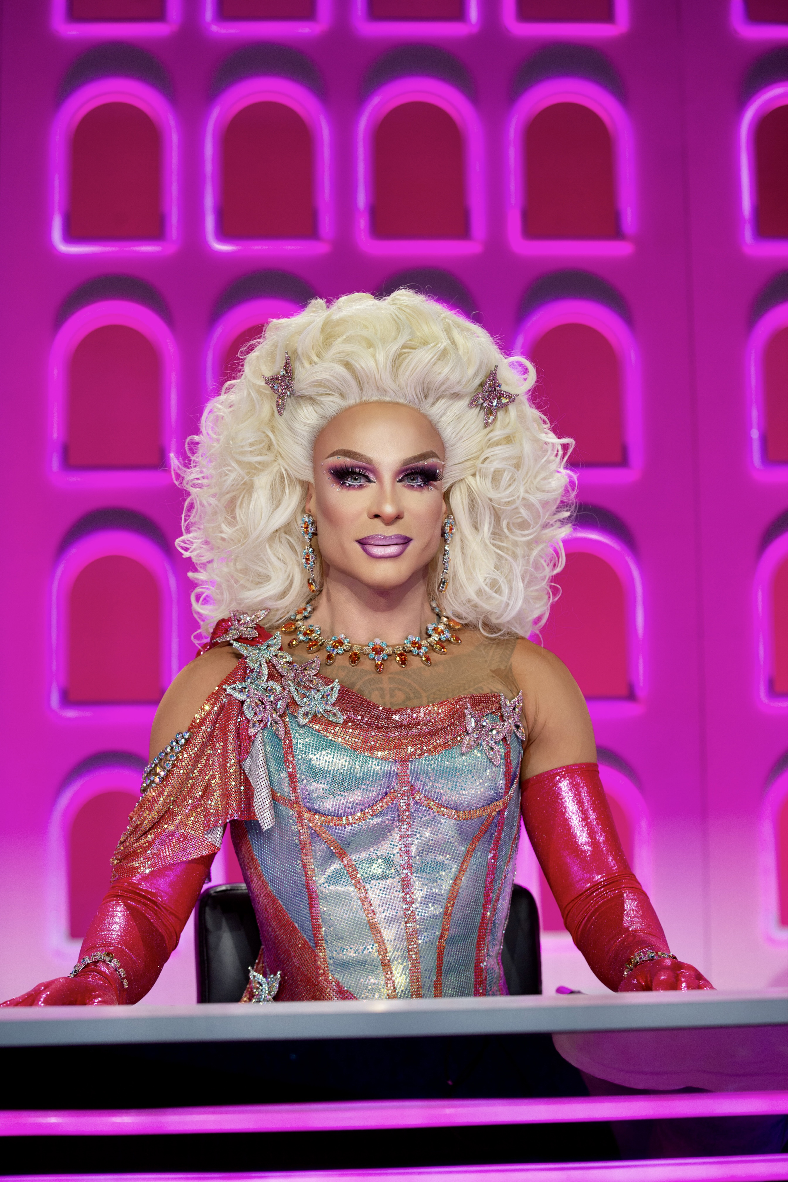 6 хозяев «Drag Race» об олимпийских возможностях, глобальном сезоне «All Stars» и многом другом