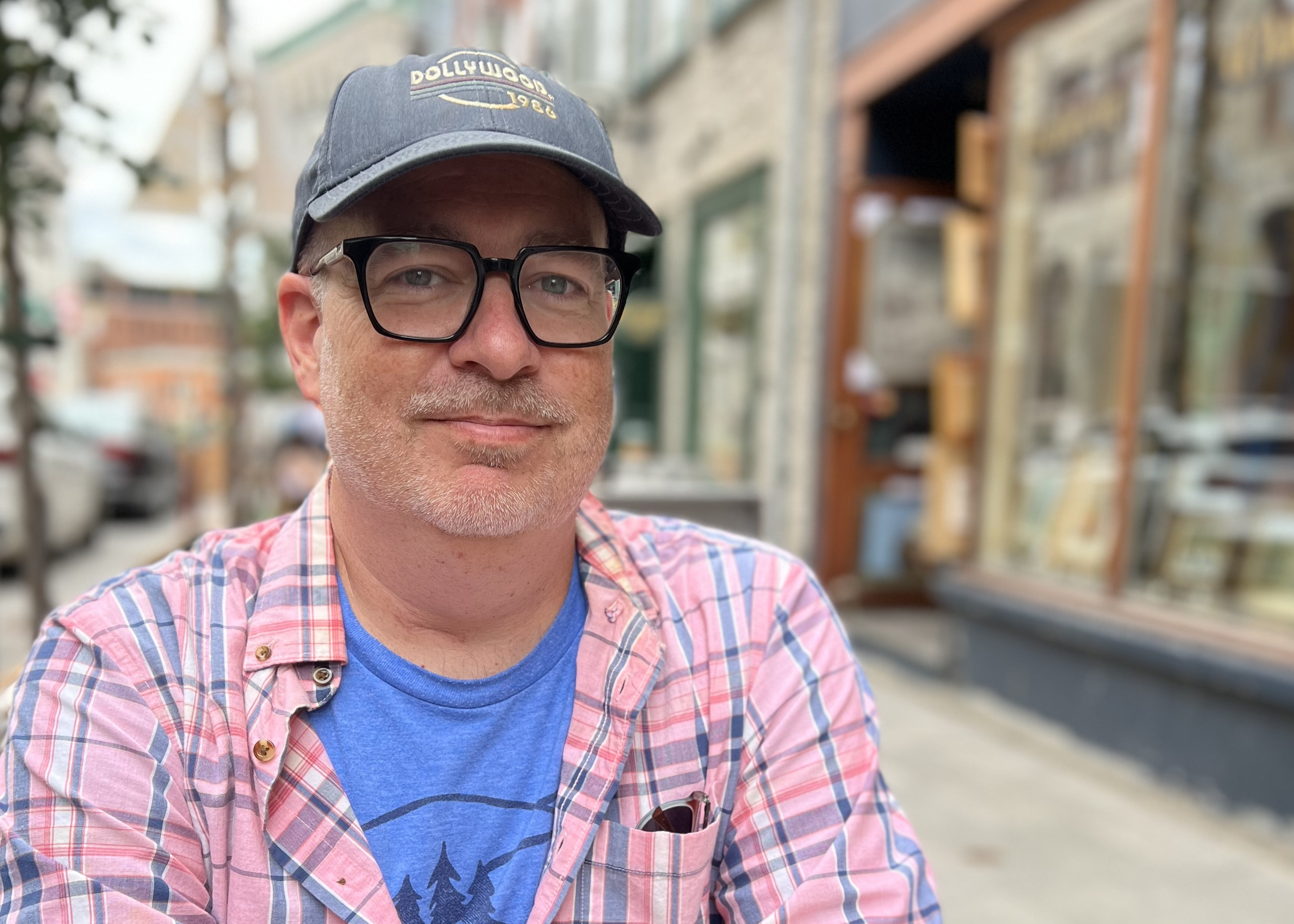 Dan Kois' packed '90s New York novel 'Vintage Contemporaries' - Vimarsana News