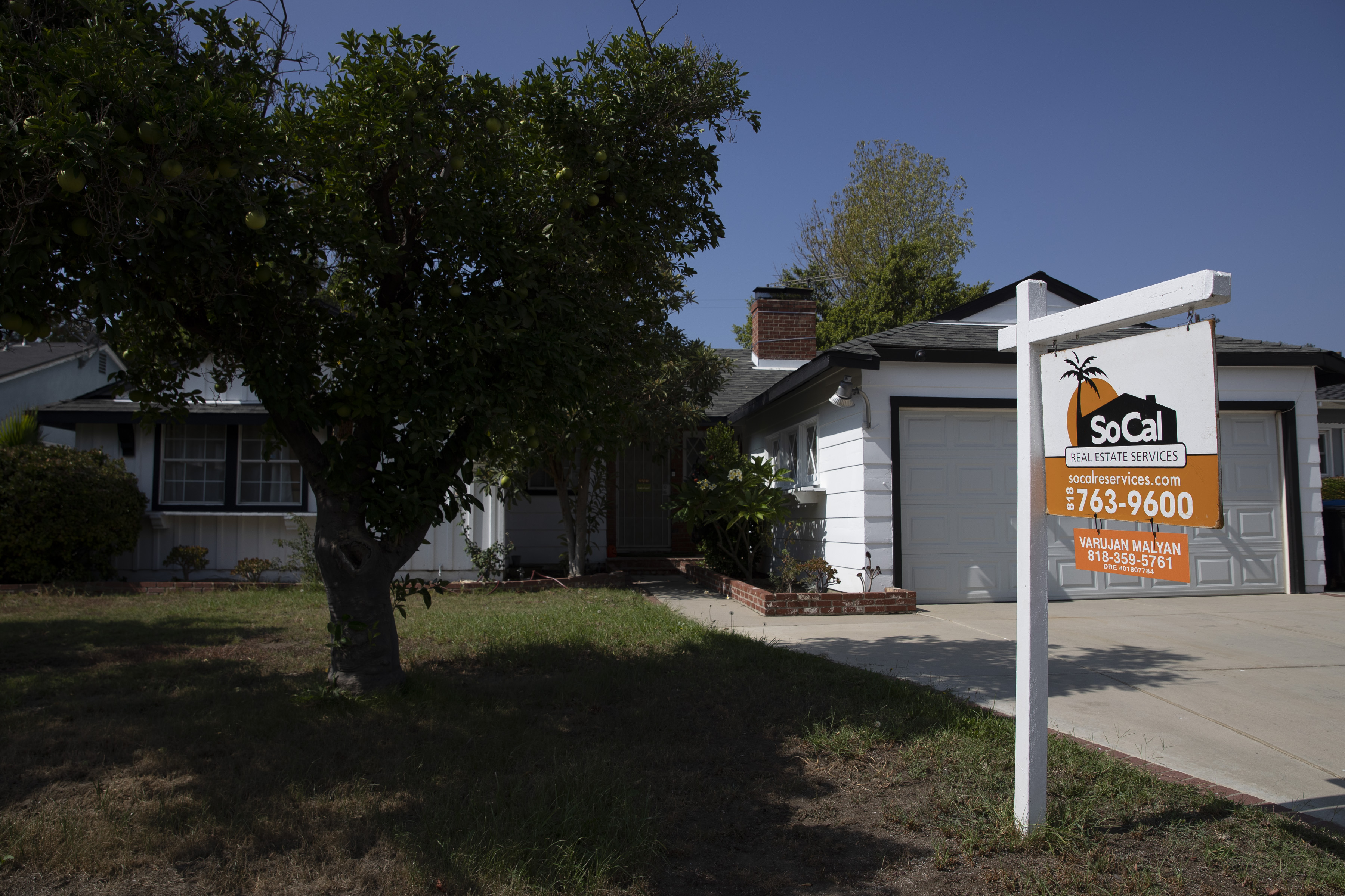 Home buyers get some relief as mortgage rates come off 7% highs - Vimarsana News