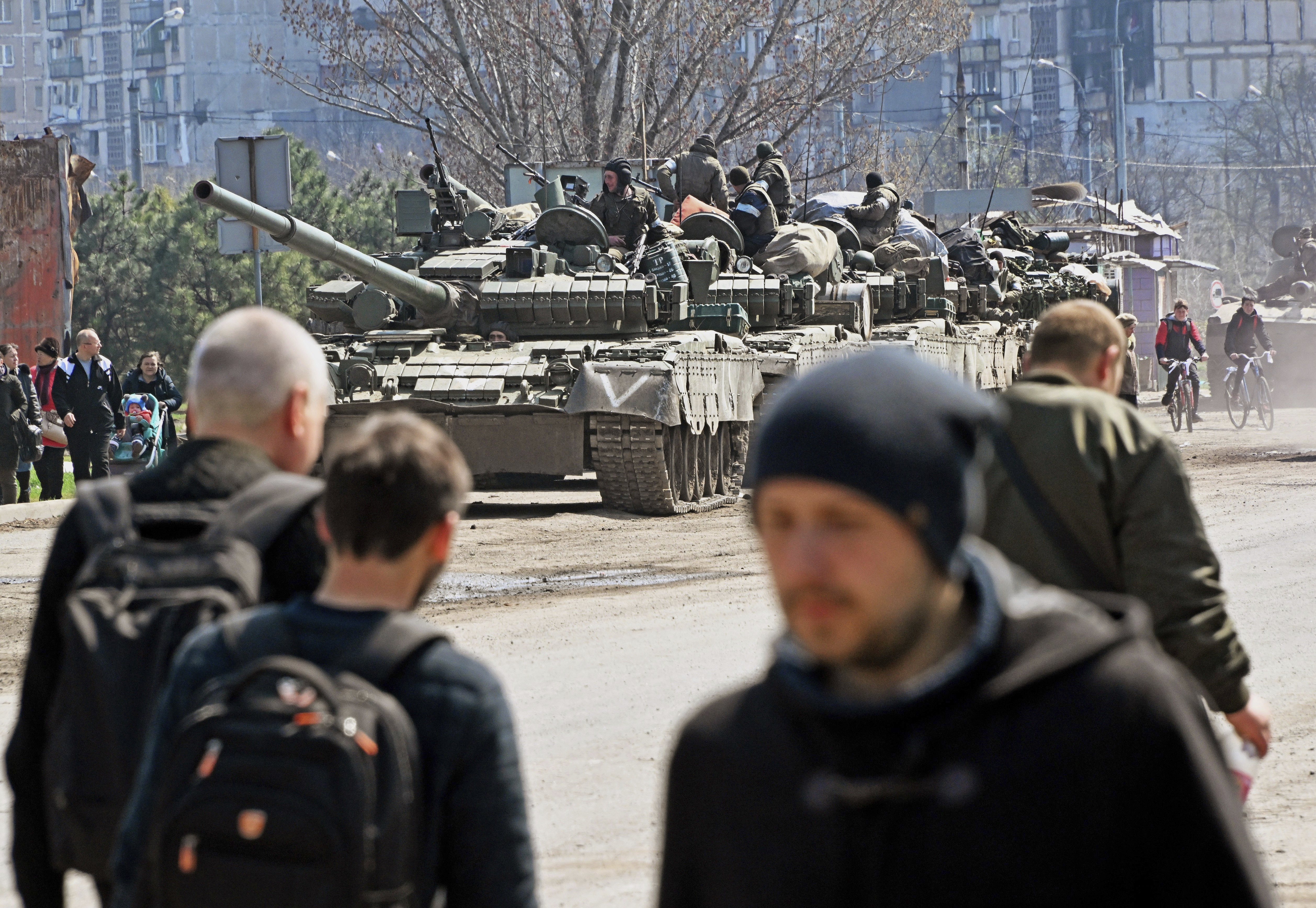 Today's Headlines: Russia intensifies its assault on eastern Ukraine with fresh strikes - Vimarsana News