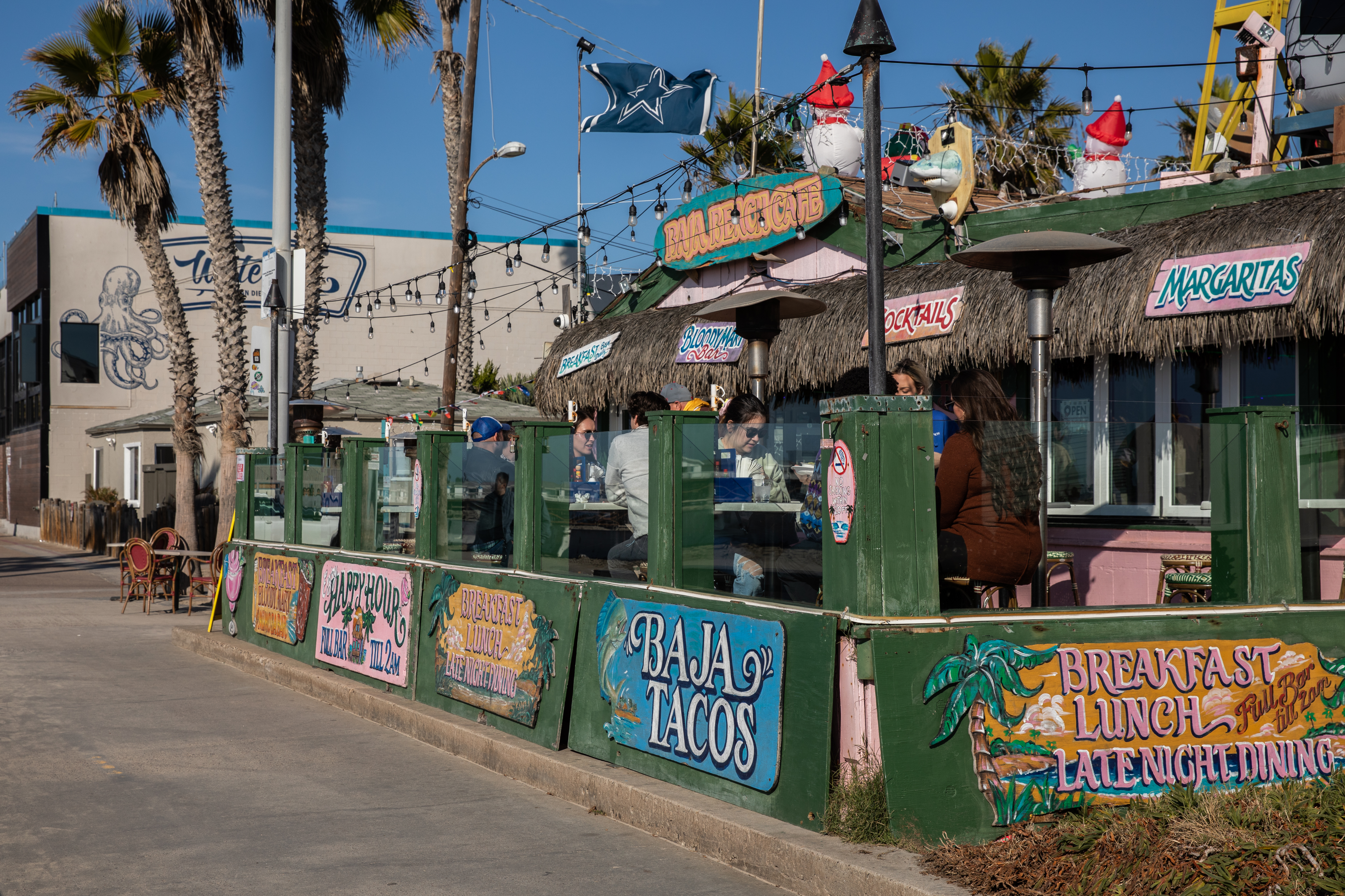 Outdoor dining near San Diego coast faces tough restrictions - The San Diego Union-Tribune - Vimarsana News