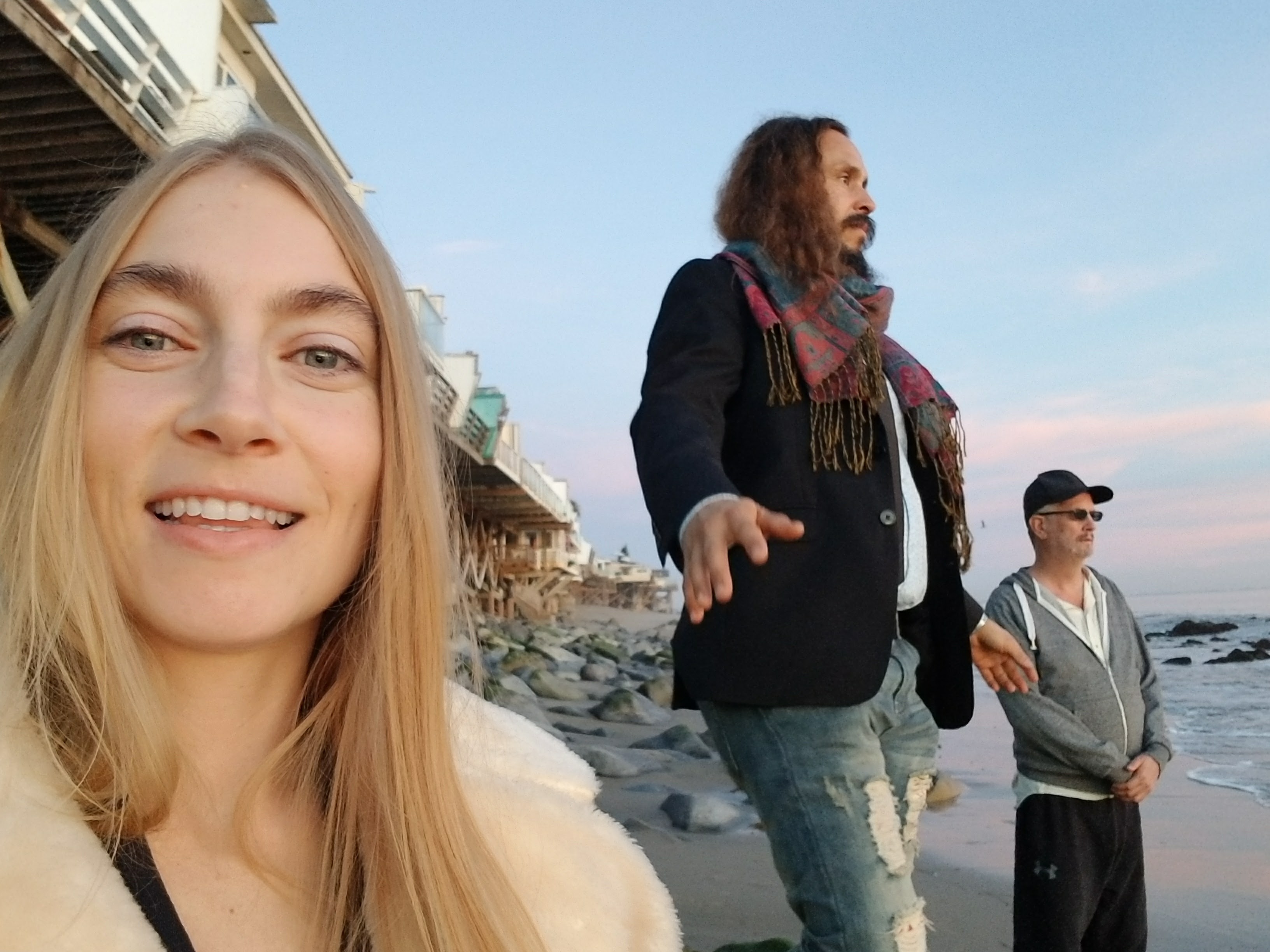 Malibu beach house death exposes suspected swindle, LSD use - Vimarsana News