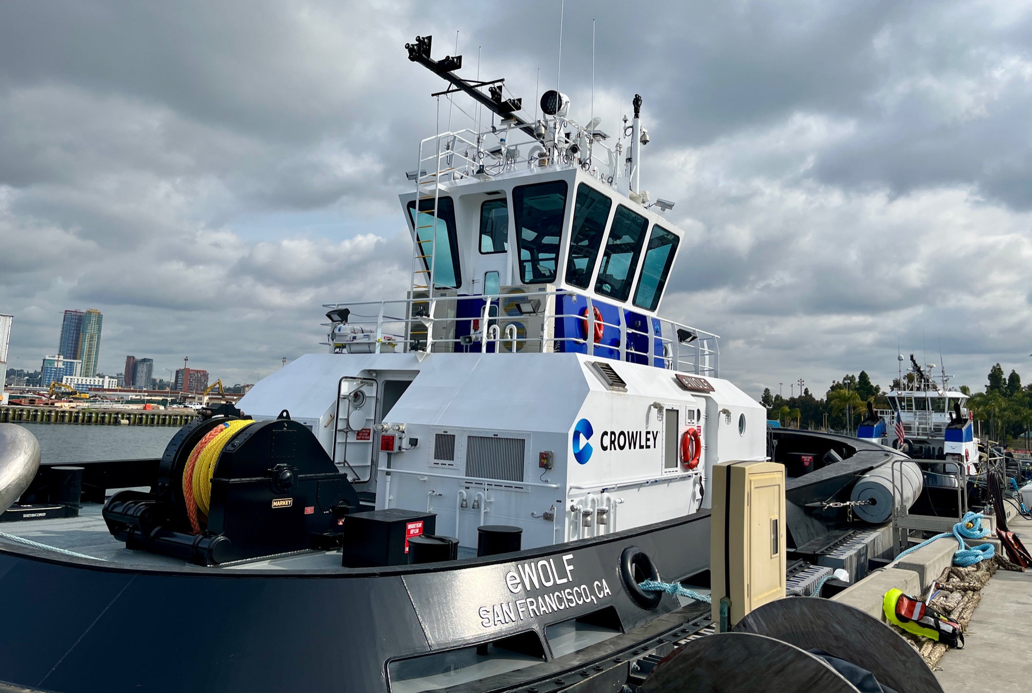 The Port of San Diego unveils the nation's first all-electric tug - The San Diego Union-Tribune - Vimarsana News