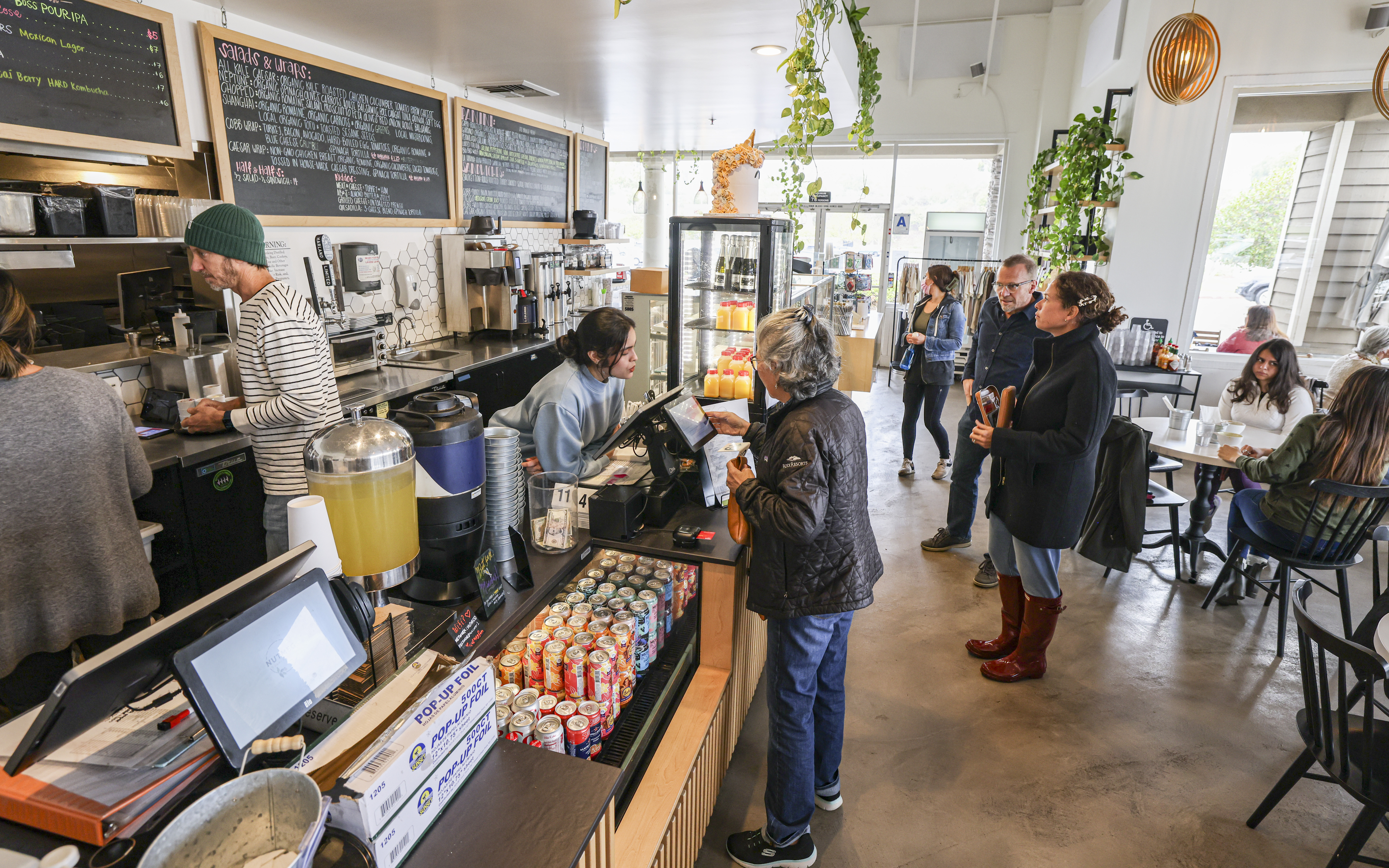 San Diego's Nutmeg Bakery to be featured on Food Network's 'Diner's Drive-ins and Dives' - Vimarsana News