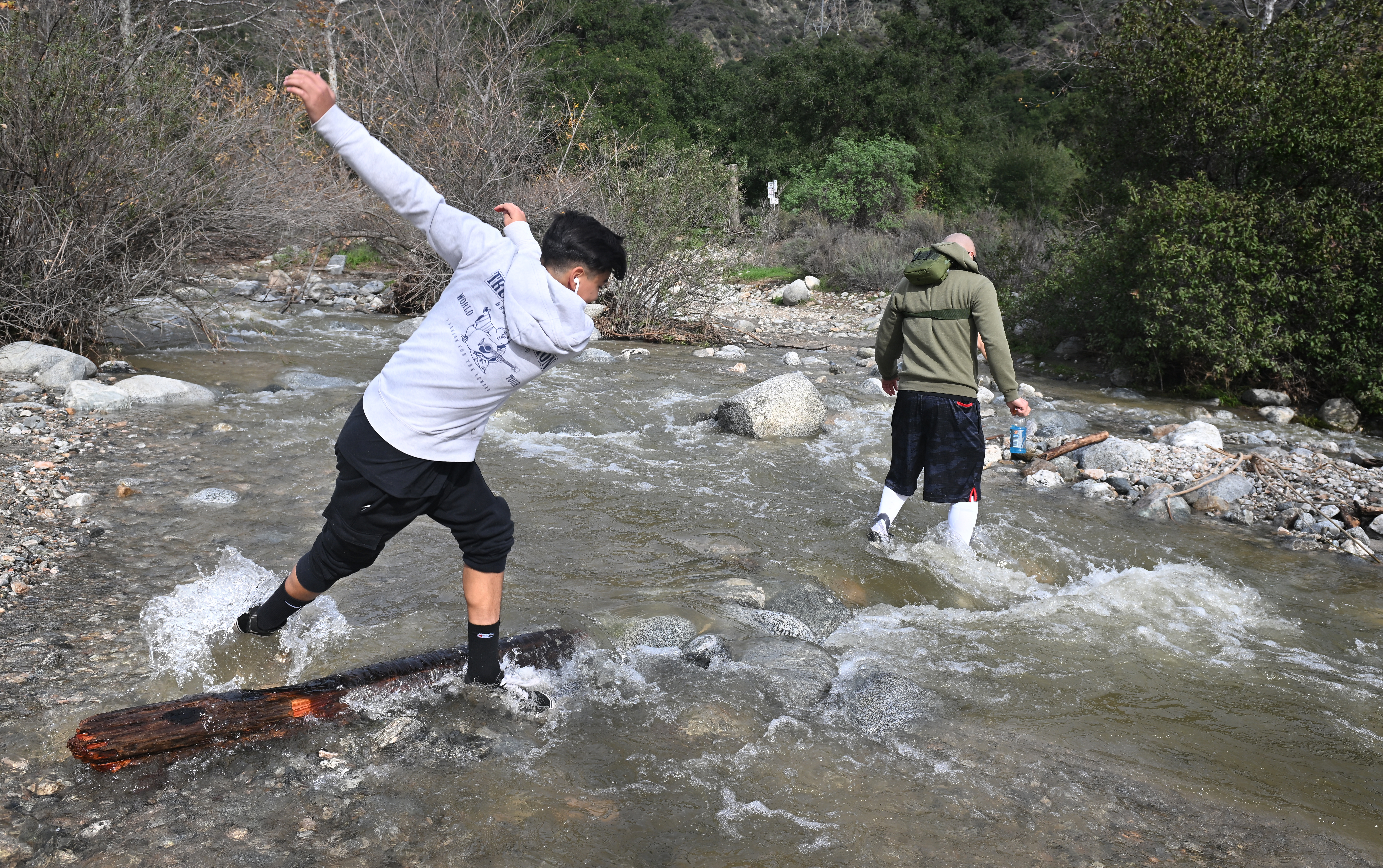 Frustrated hikers return to potentially hazardous trails - Vimarsana News