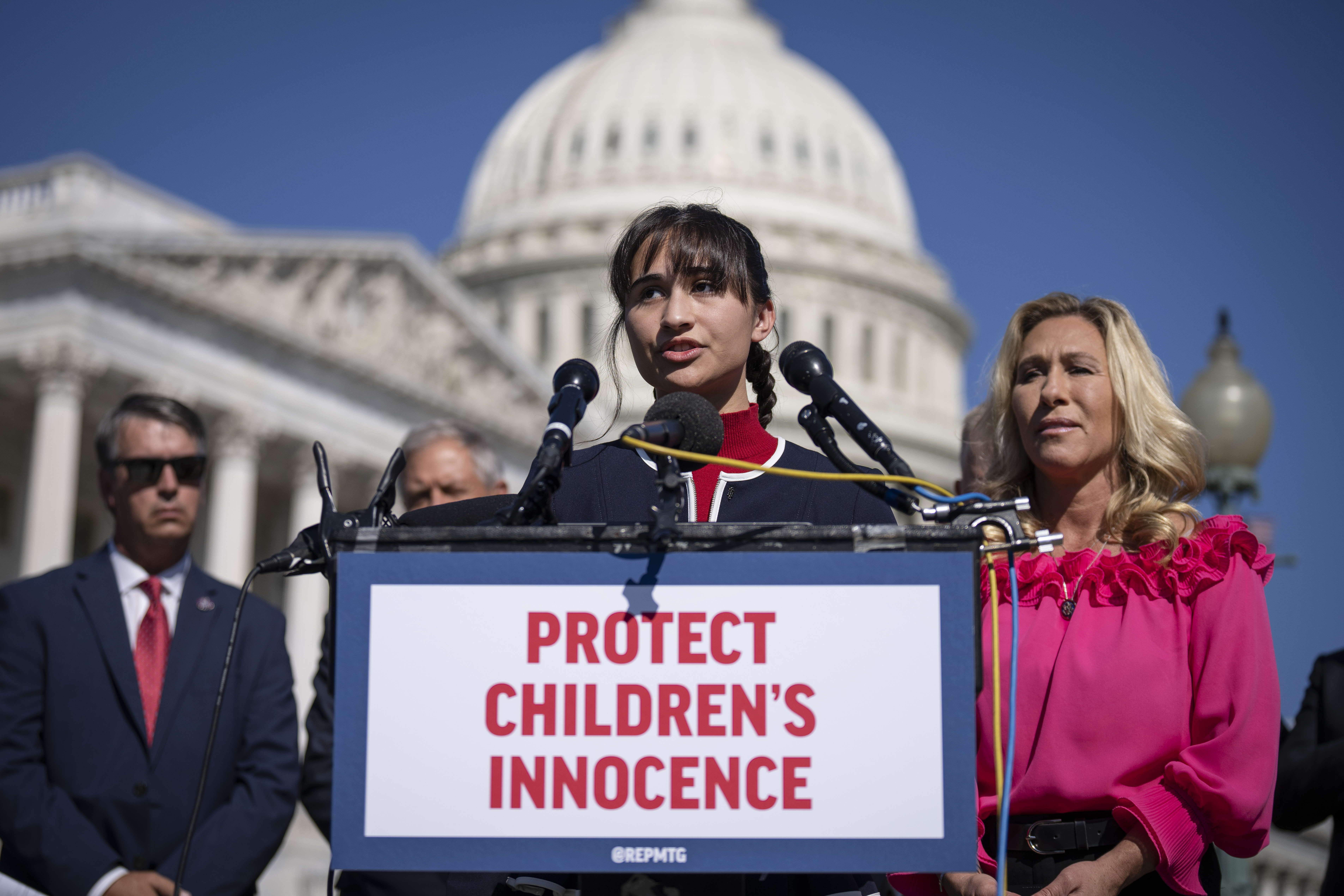 Column: The anti-trans agenda behind Chloe Cole's Kaiser lawsuit - Vimarsana News