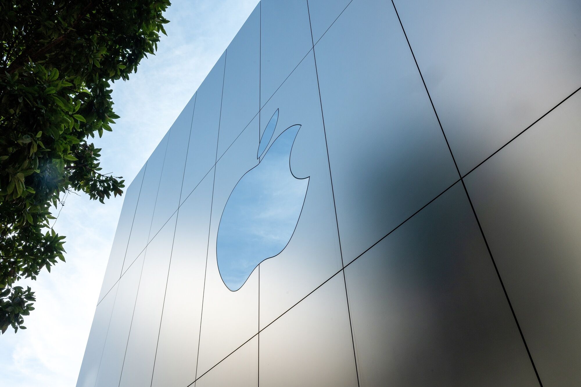 Apple accuses OpenAI of stealing trade secrets in blockbuster Silicon Valley lawsuit