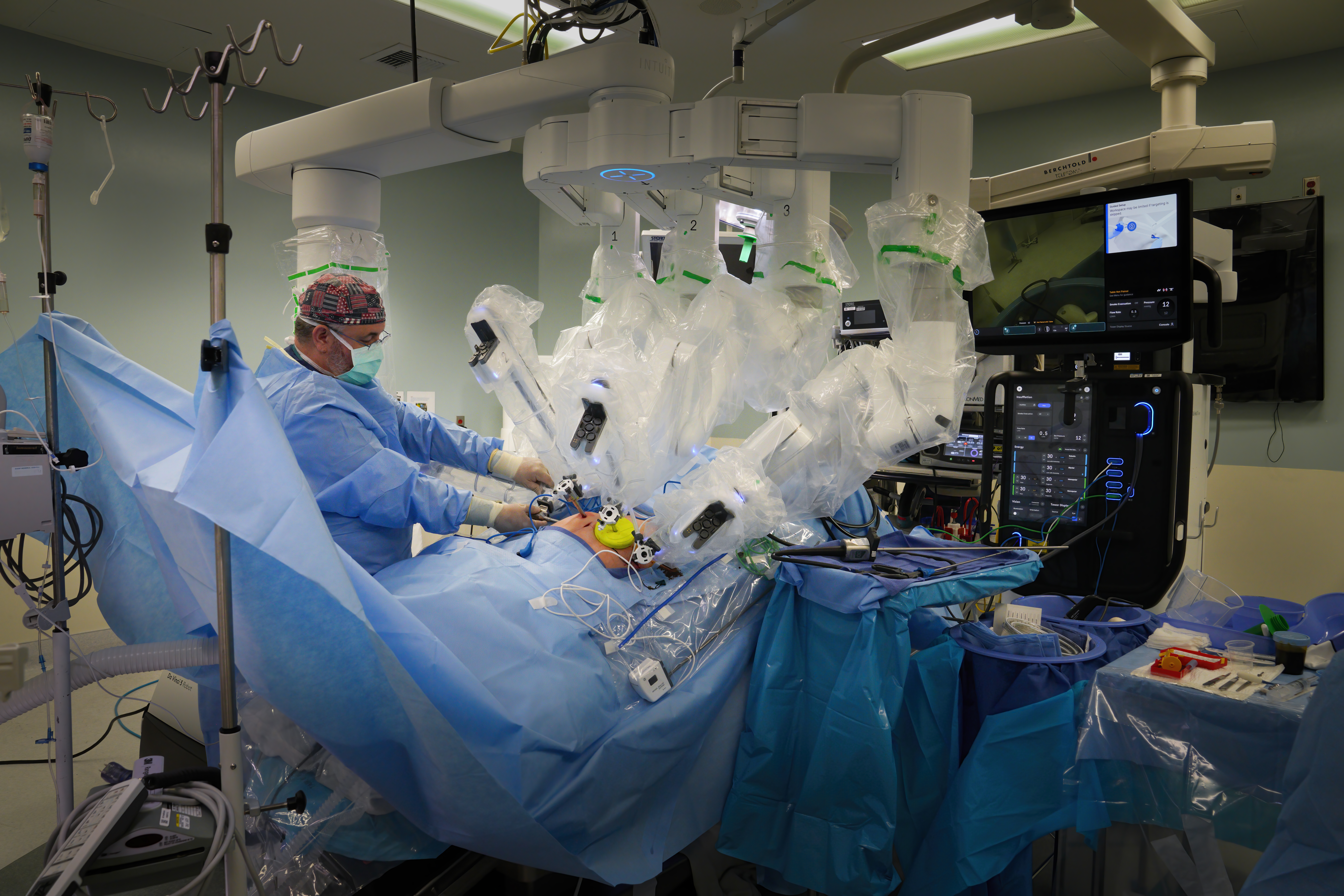 San Diego's biggest medical provider is all in on robot-assisted surgery - Vimarsana News