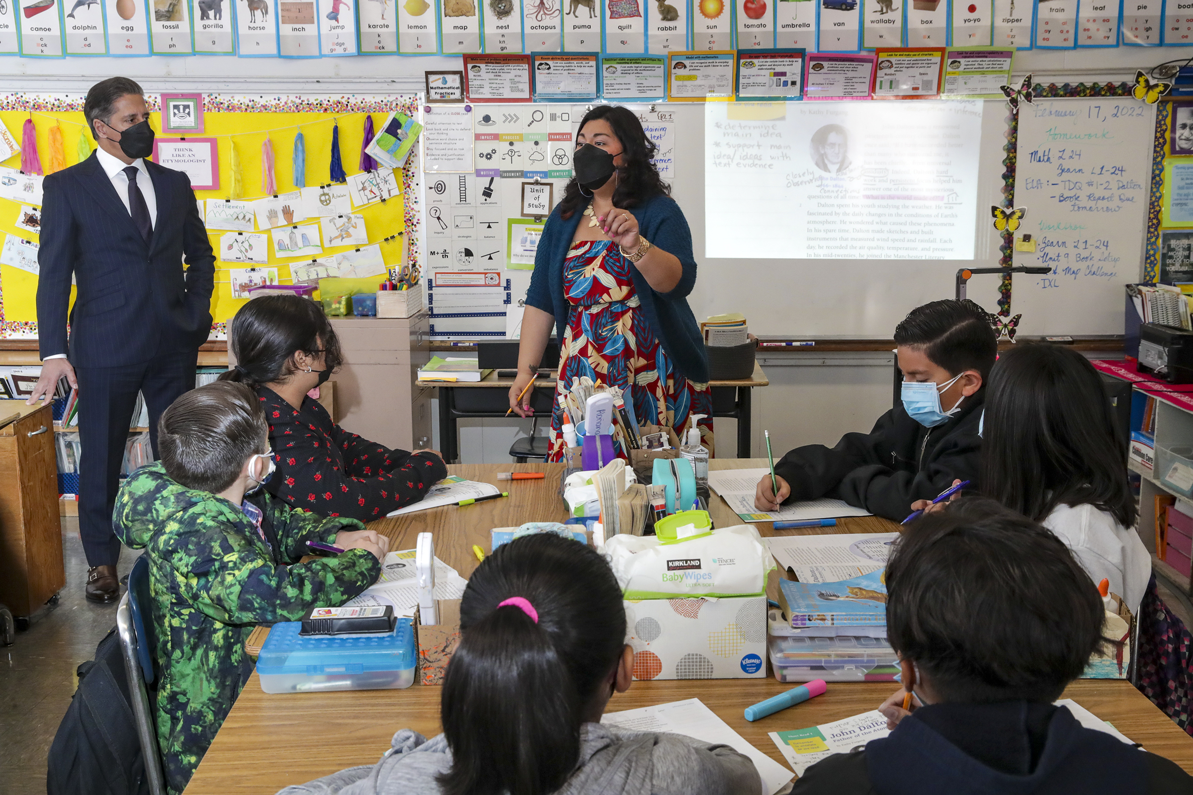 California to lift school COVID mask mandate after March 11 - Vimarsana News