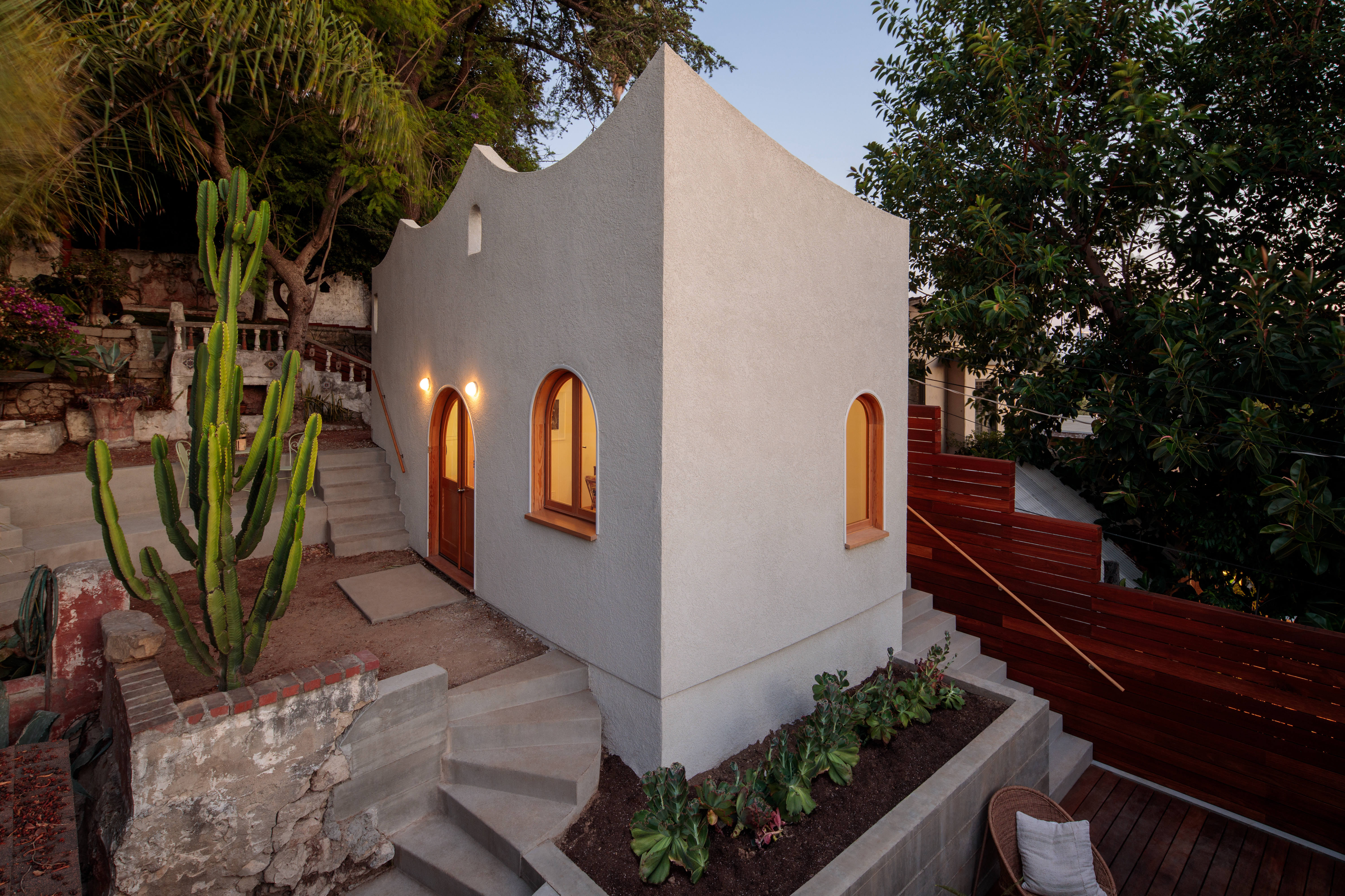 An unpermitted backyard studio becomes the ultimate WFH cave - The San Diego Union-Tribune - Vimarsana News