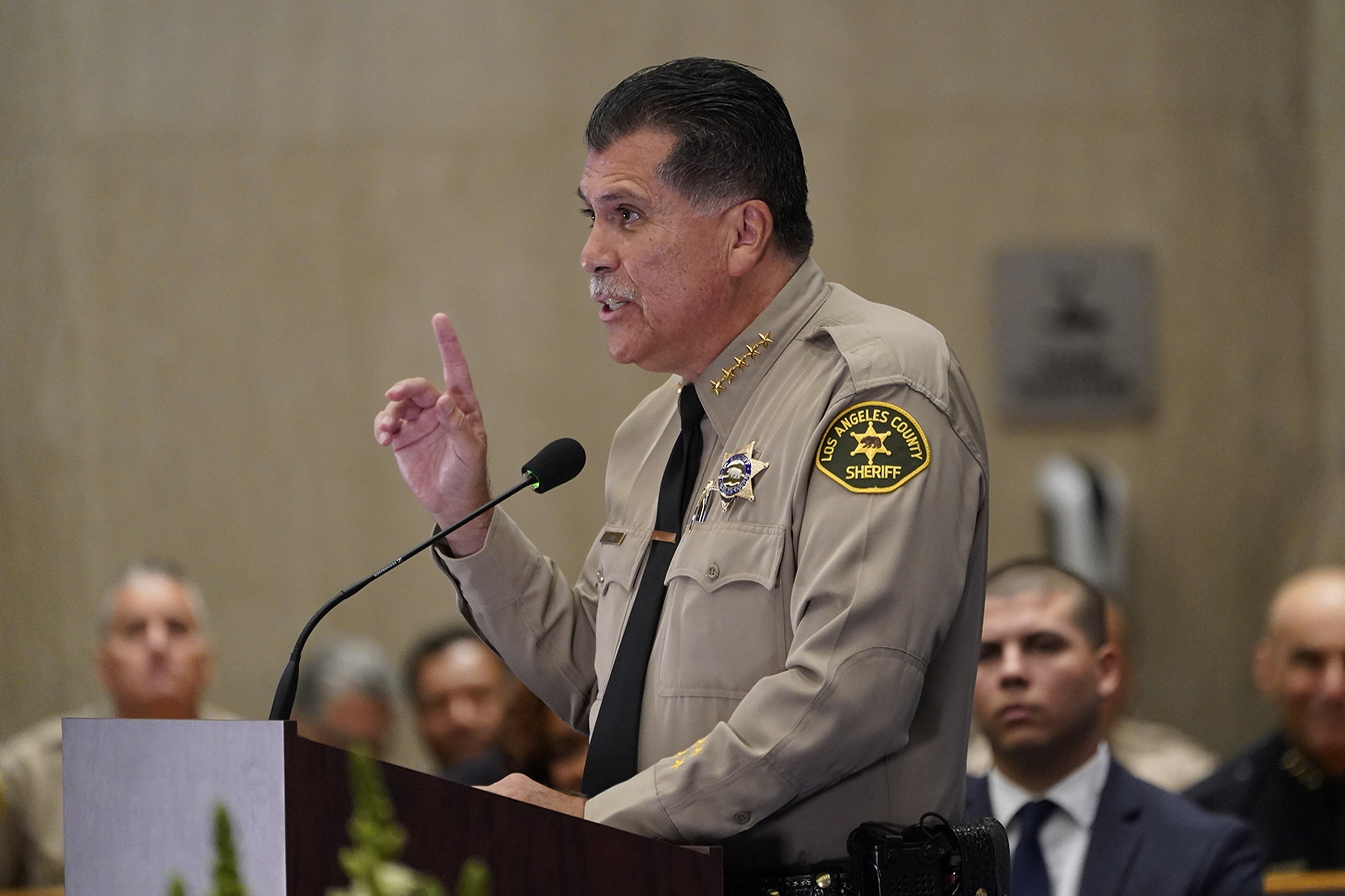 Sheriff Robert Luna backtracks, says fraud case was handed to FBI - Vimarsana News