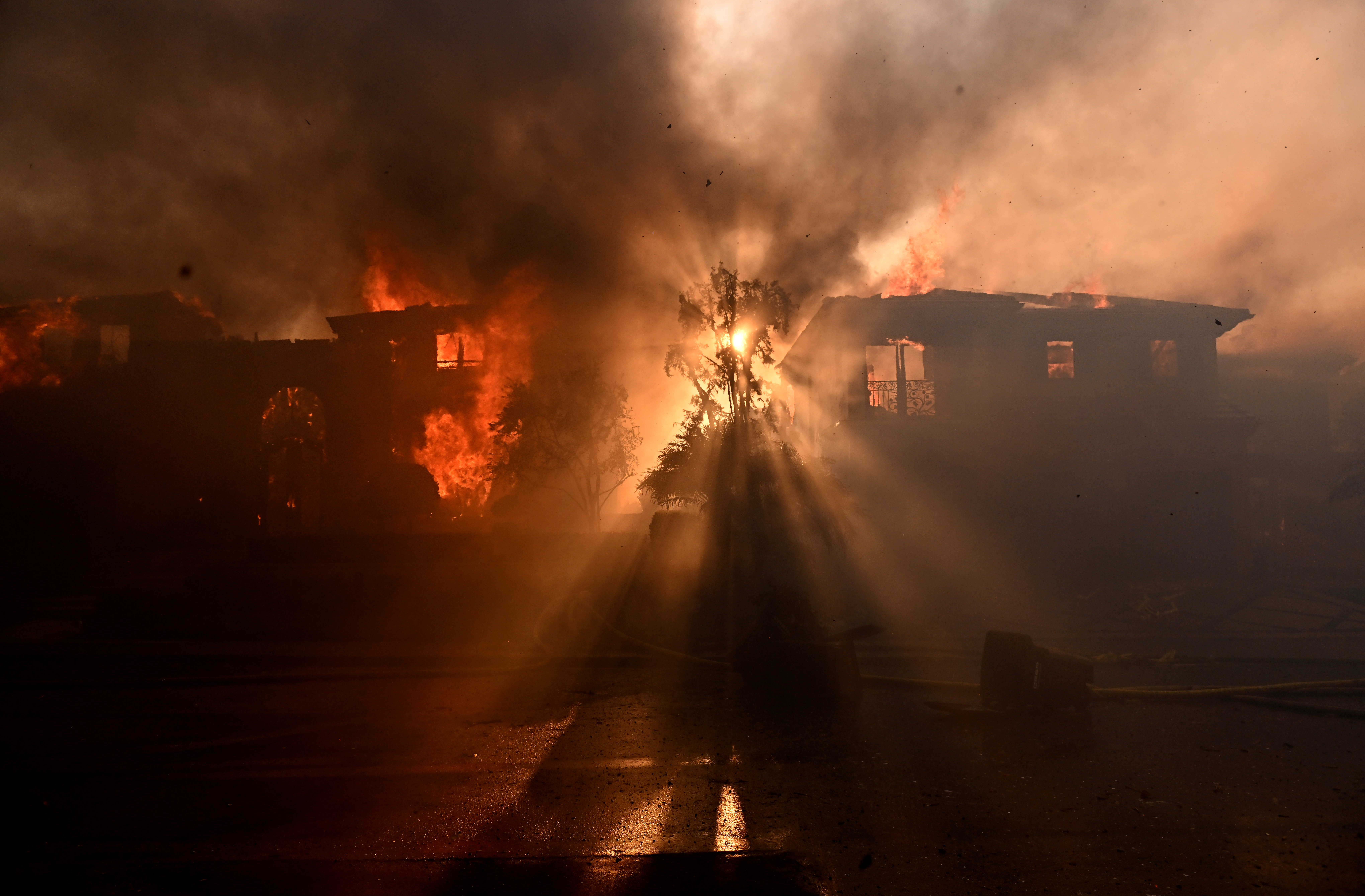 The science of fire and destruction in Laguna Niguel - The San Diego Union-Tribune - Vimarsana News