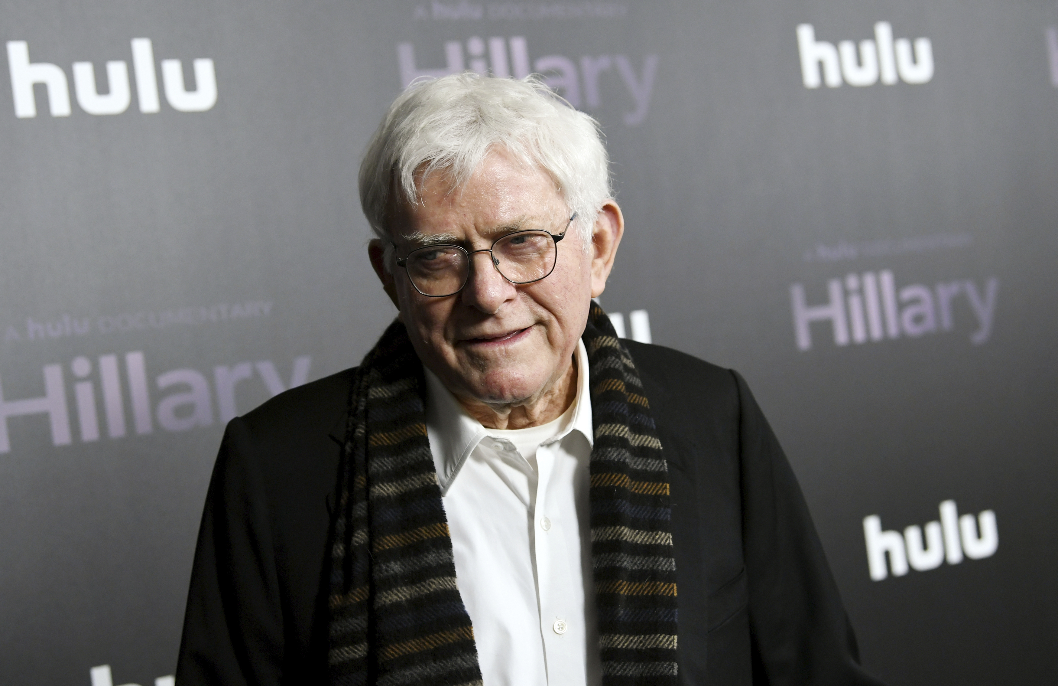 Phil Donahue, the pioneering daytime talk show host of long-running 'Donahue,' dies at 88