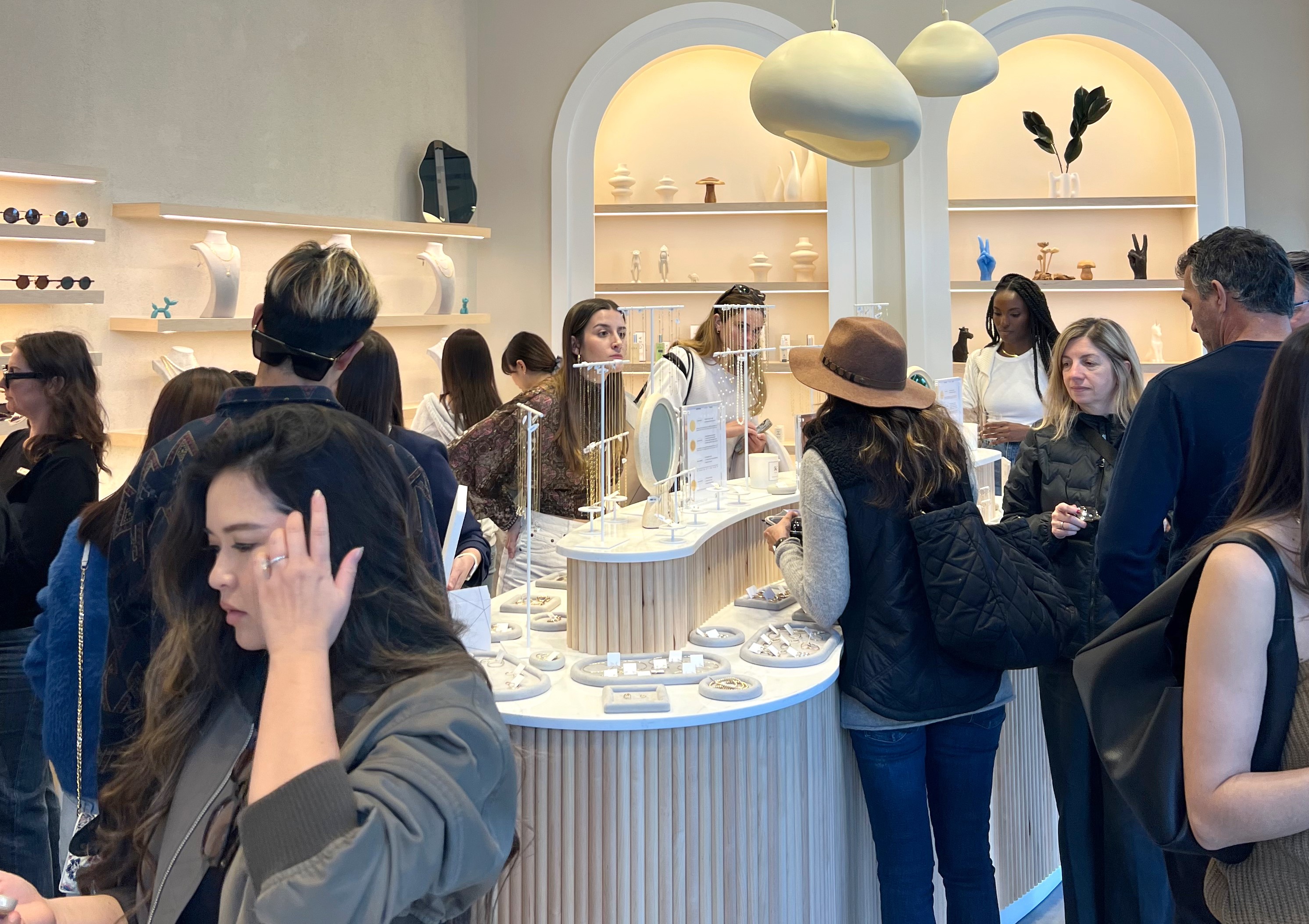 RG shop in La Jolla offers 'permanent' jewelry - Vimarsana News
