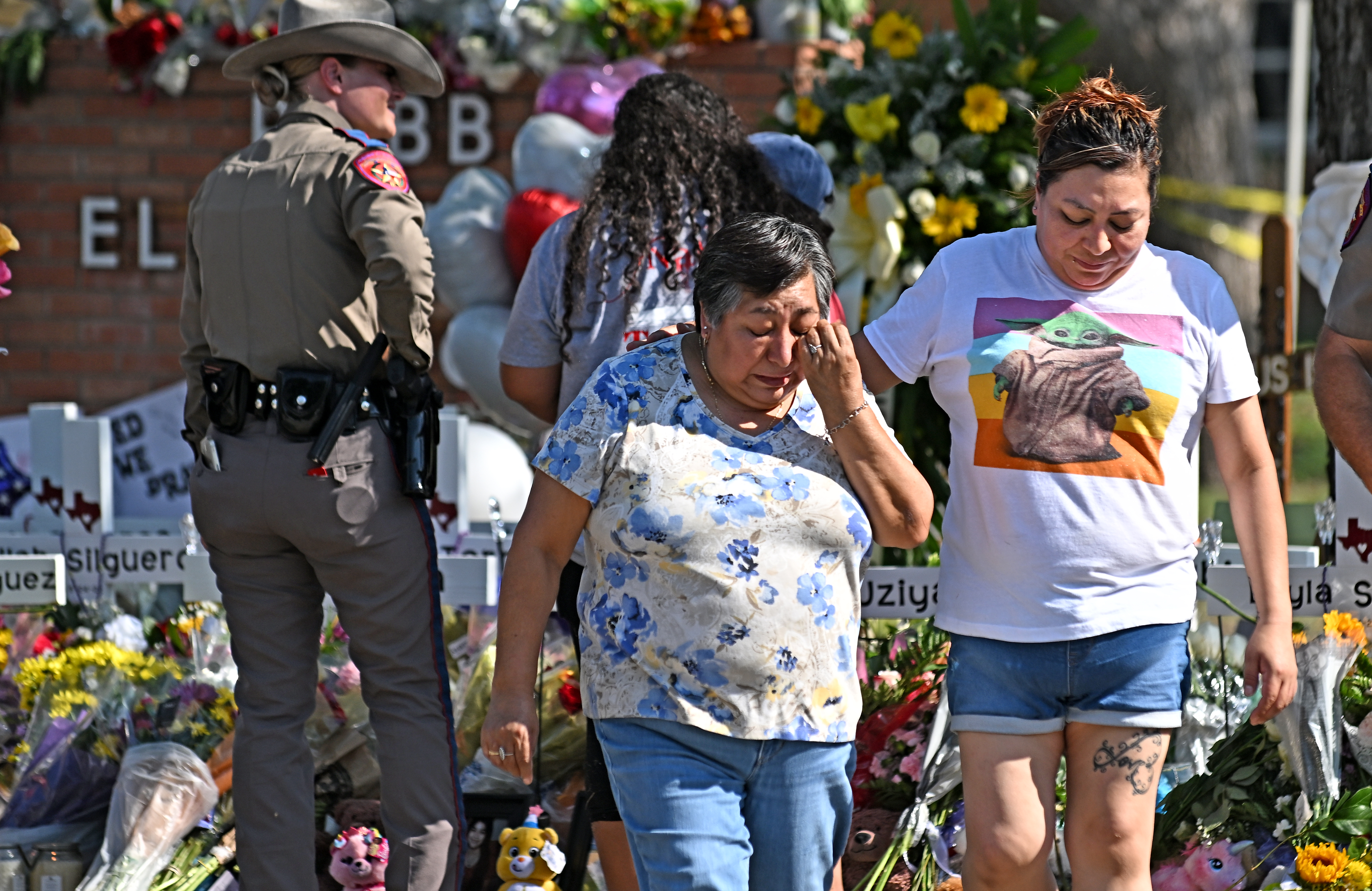 Making sense of a mass shooting in Texas gun country - Vimarsana News