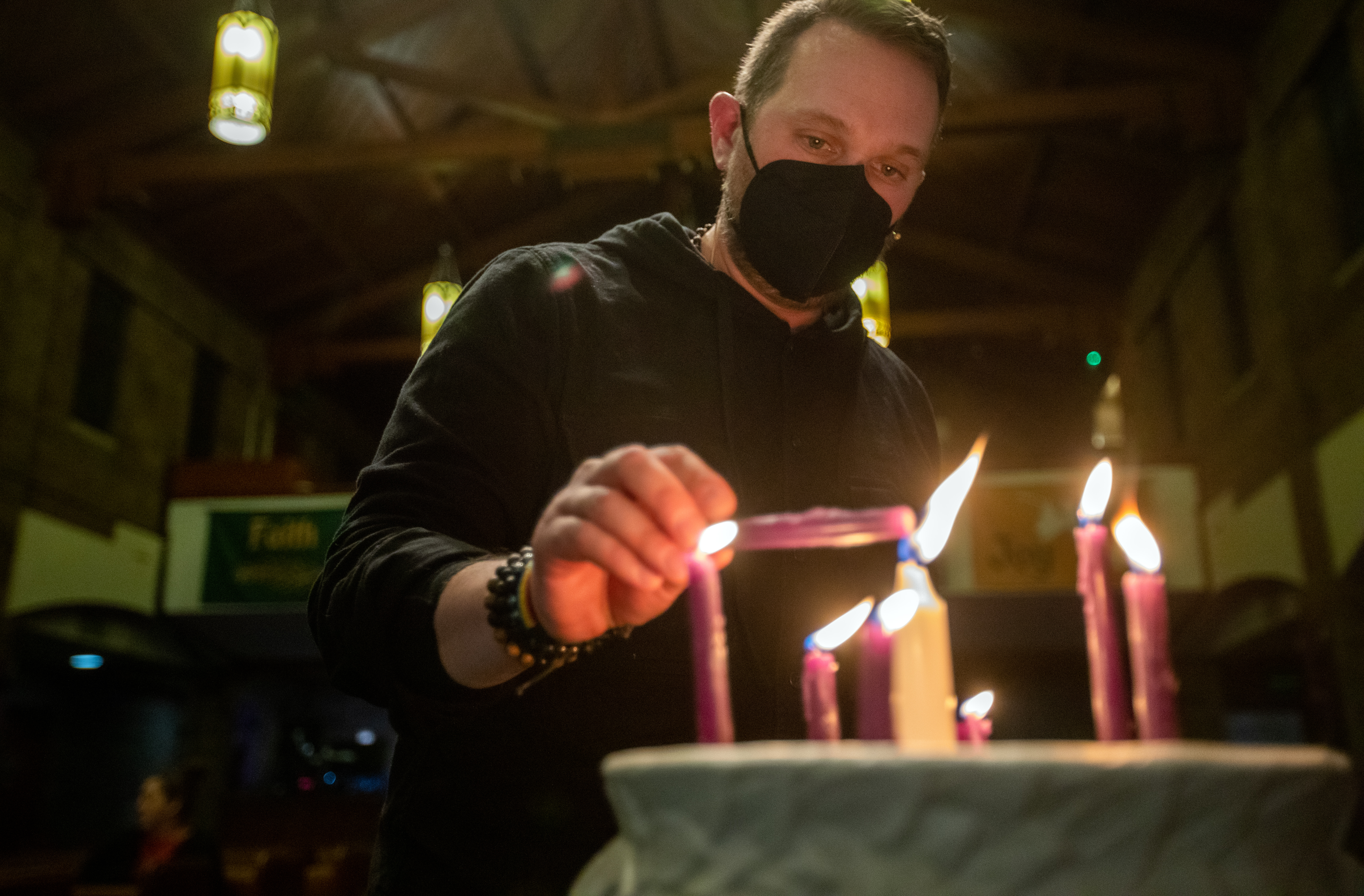 A Burbank vigil remembers disabled people killed by family - Vimarsana News