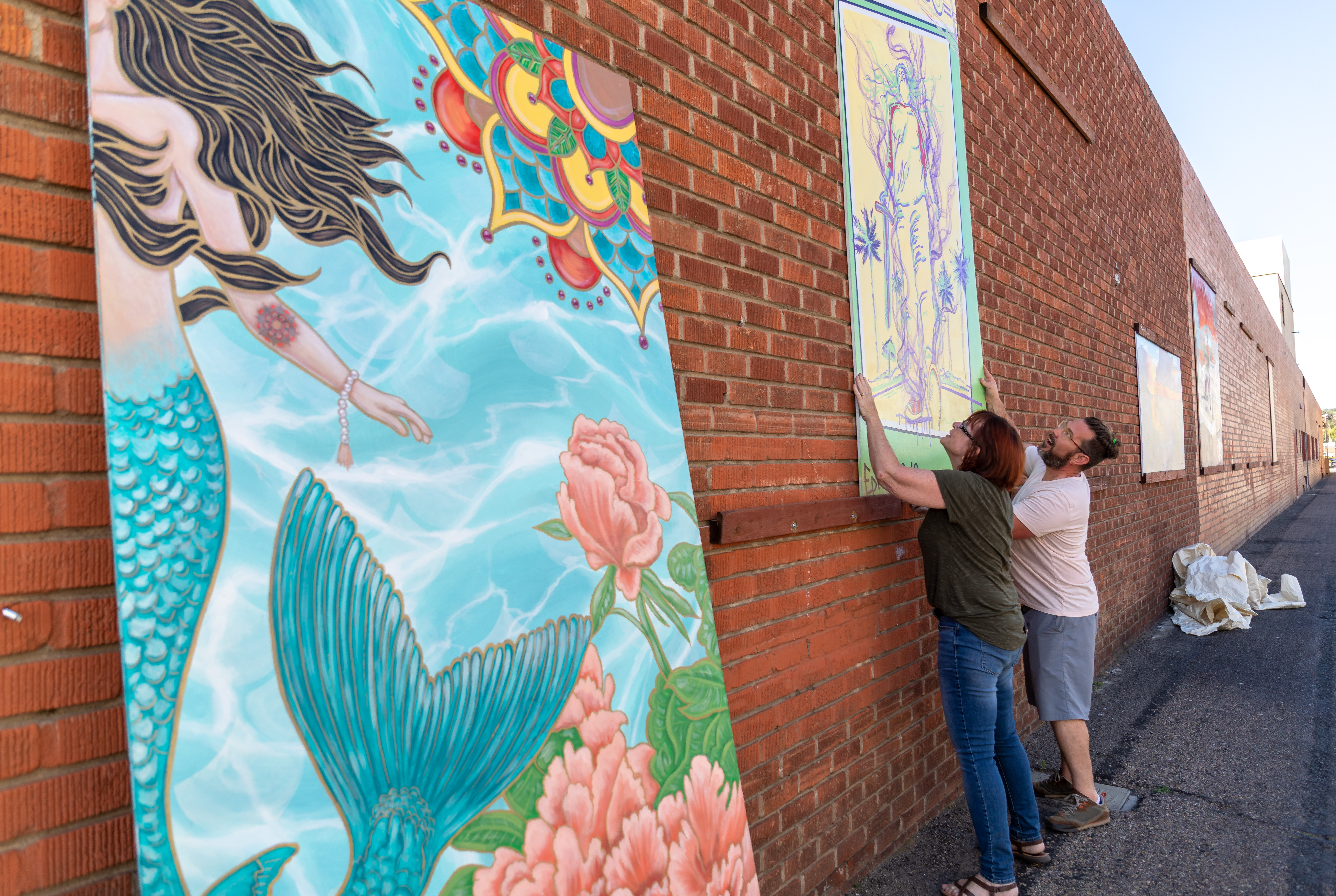 Alley comes alive with art in downtown Escondido - Vimarsana News