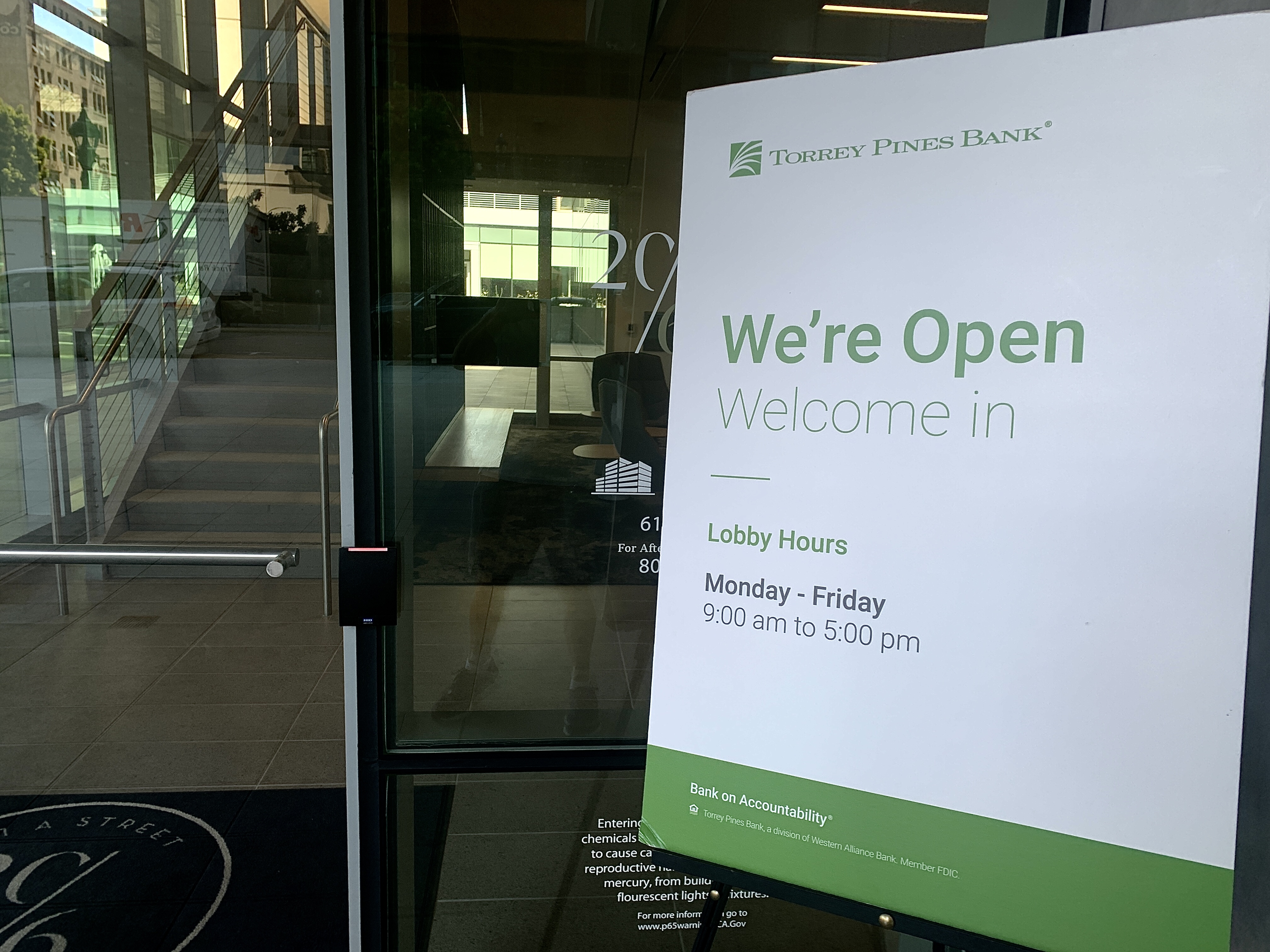 Two San Diego banks have ties to slammed stocks - The San Diego Union-Tribune - Vimarsana News