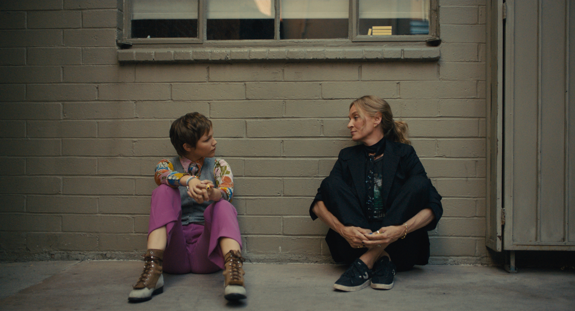 Streaming reviews: 'Hollywood Stargirl,' 'Wolf Hound' and more - Vimarsana News