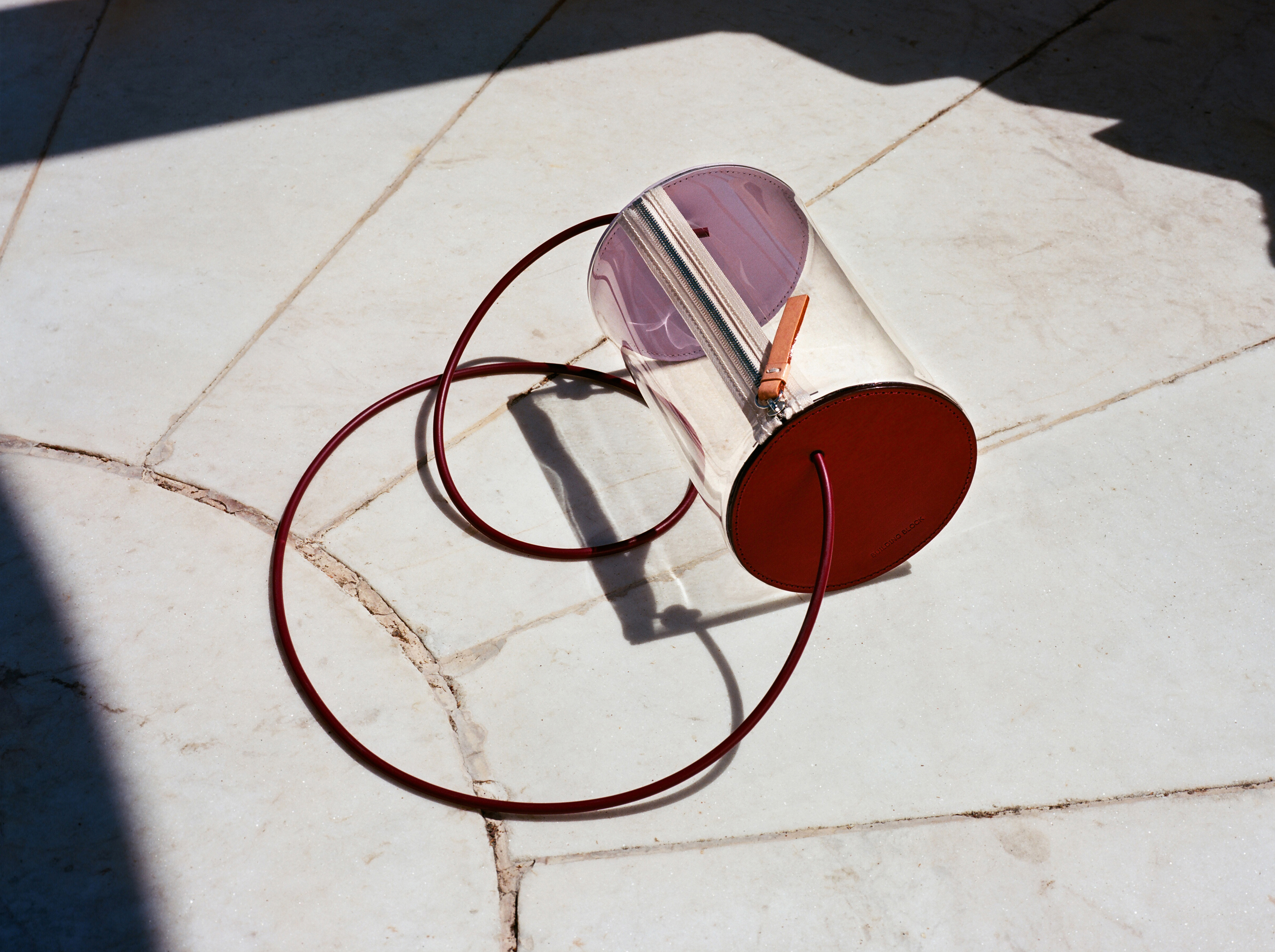 L.A. fashion accessory trend analysis: transparent bags - Vimarsana News