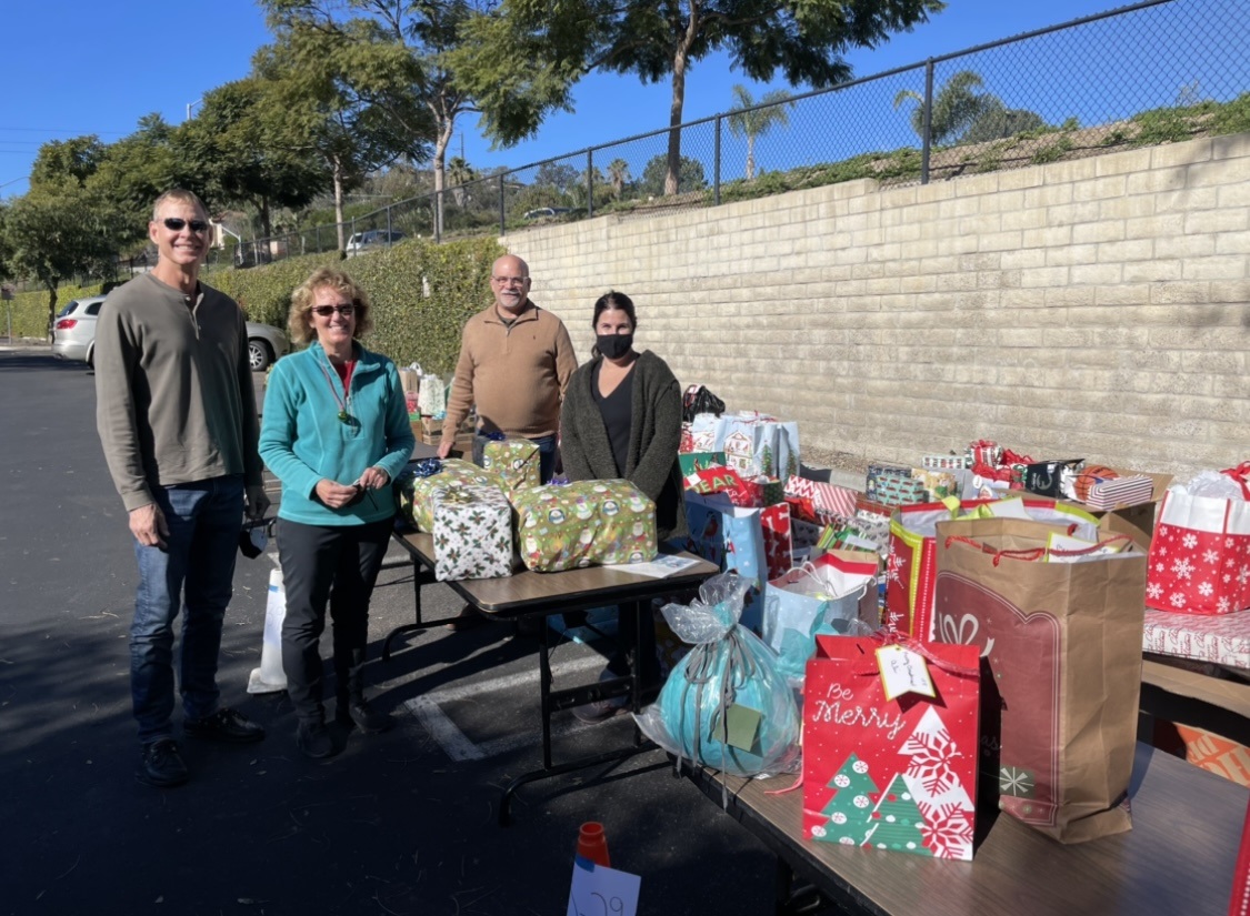 Rotarians end year helping local and international families - Vimarsana News