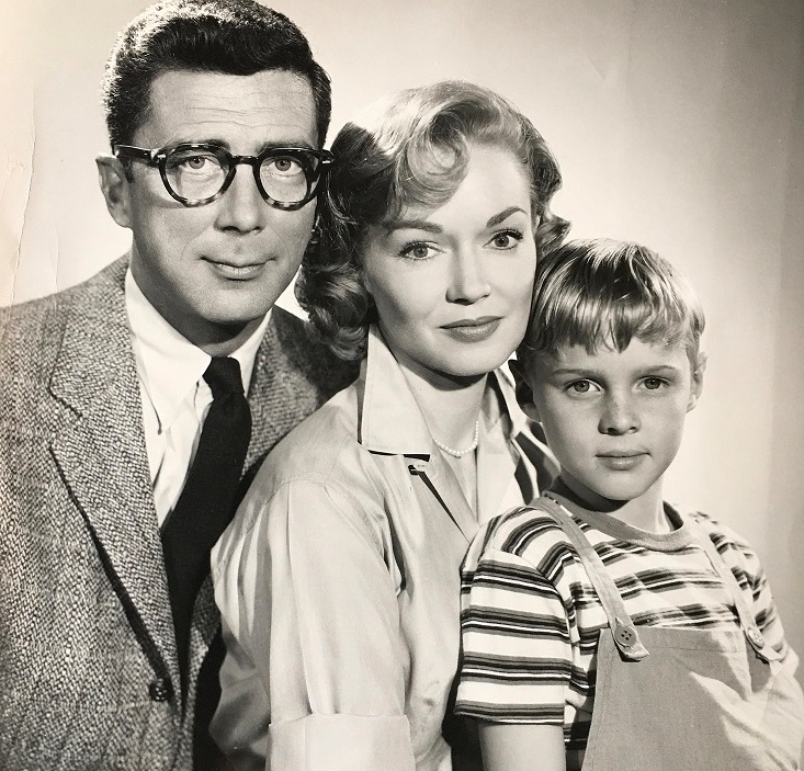 Gloria Henry, the upbeat mom of 'Dennis the Menace,' dies at 98 - Vimarsana News