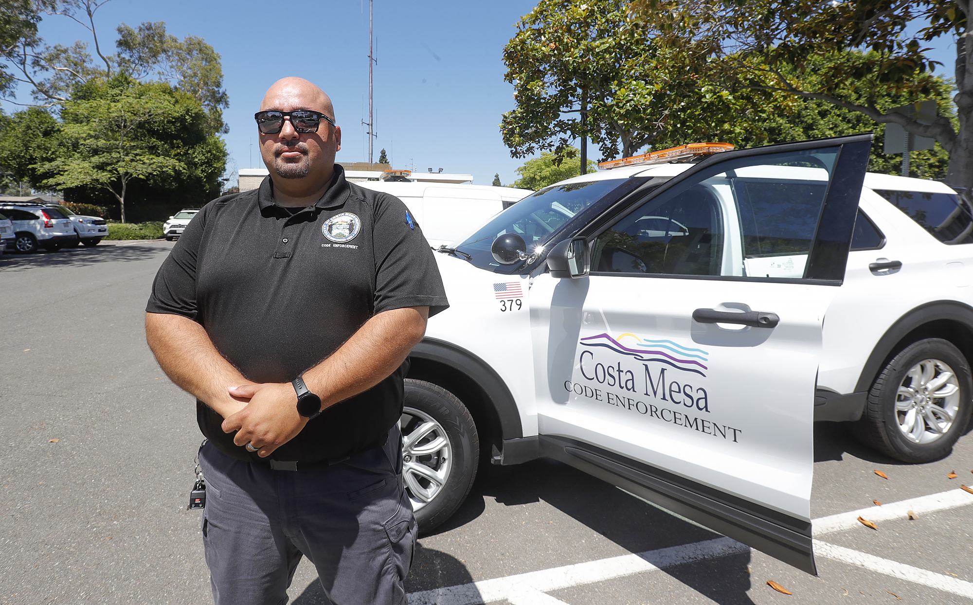 Code of honor — Costa Mesa enforcement officer, Shalimar native comes full circle - Vimarsana News