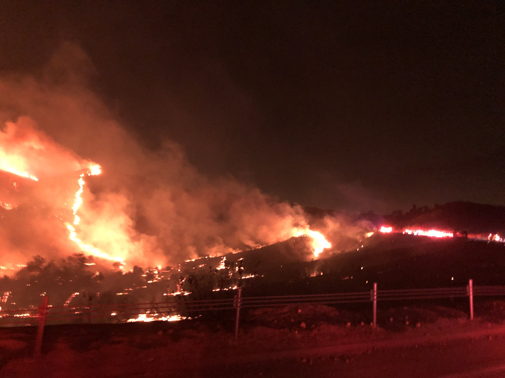 Fire prompts evacuations at Camp Pendleton - Los Angeles Times - Vimarsana News