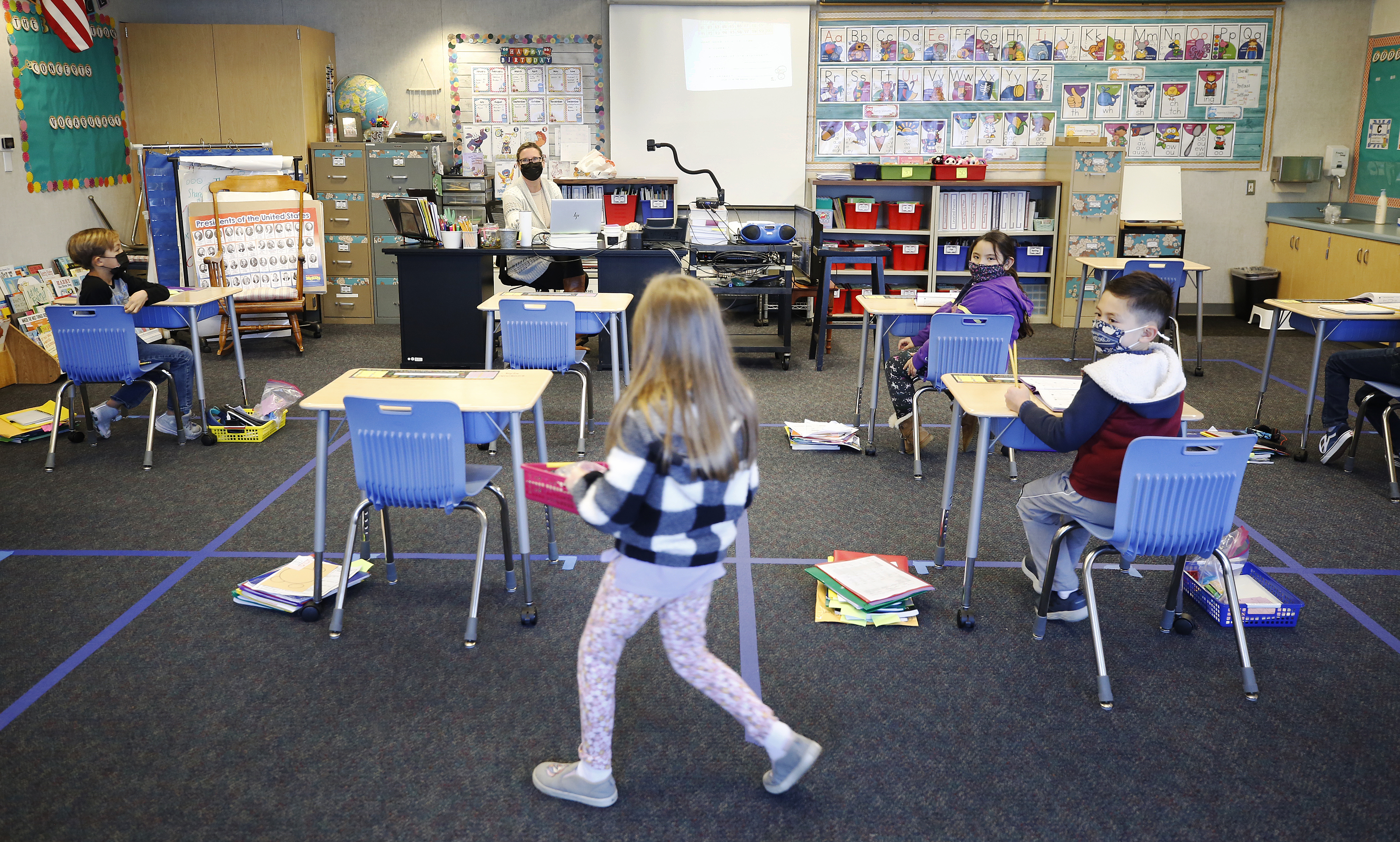 Coronavirus Today: The school-reopening battle - Vimarsana News