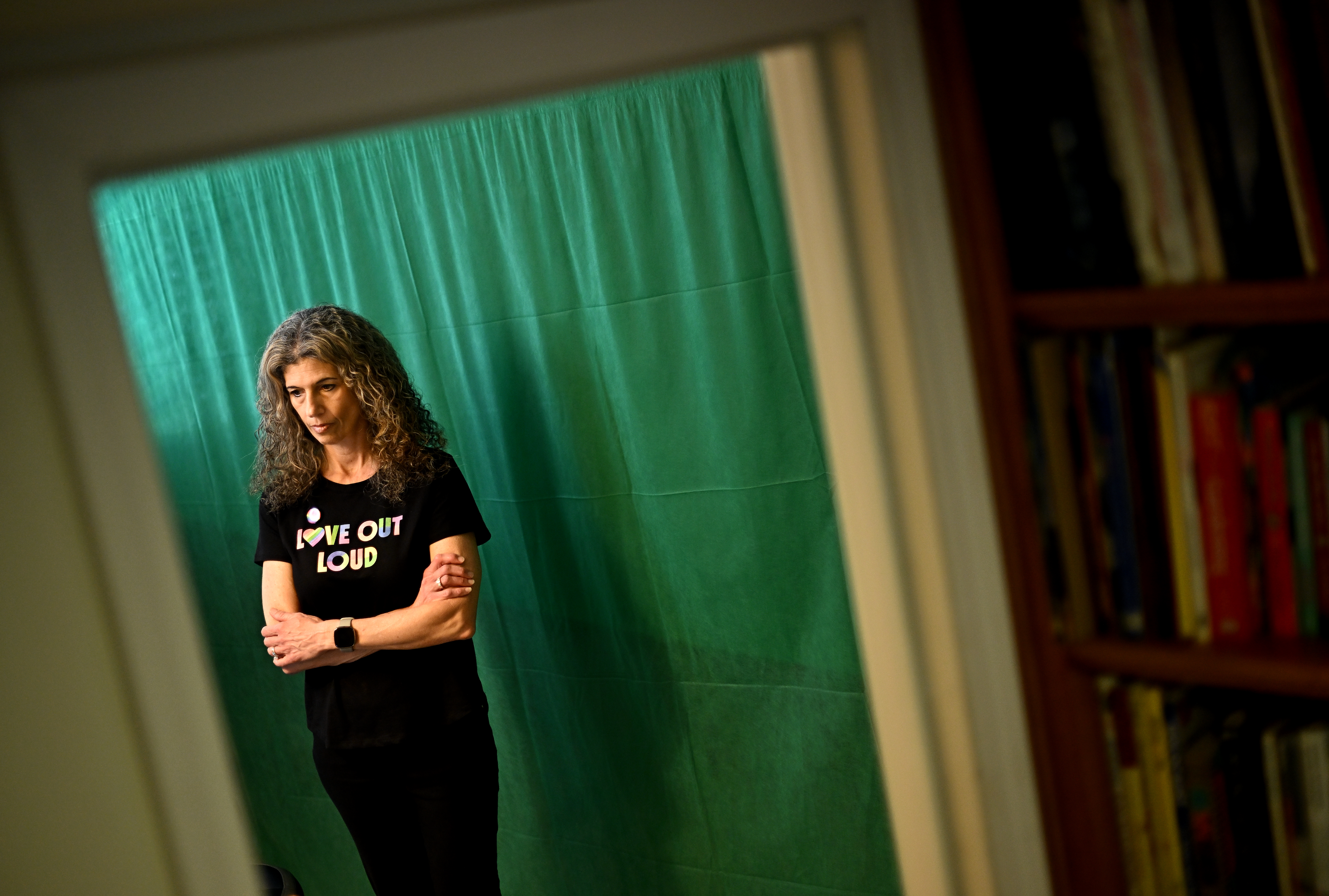 Gay pride videos prompt threats against Glendale teacher - Vimarsana News