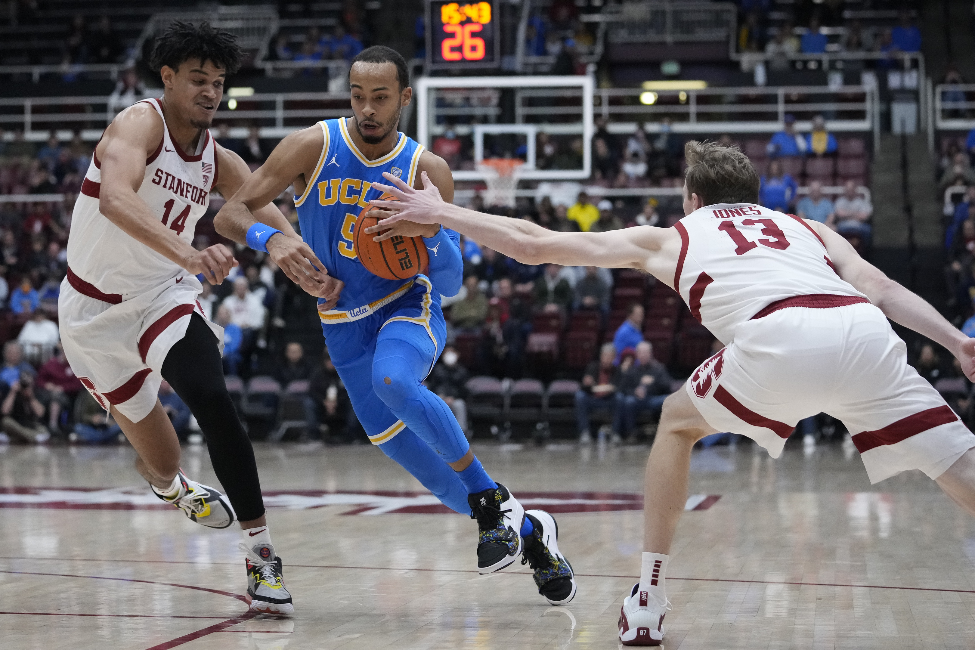 UCLA's Amari Bailey is still dealing with lingering foot issue - Vimarsana News