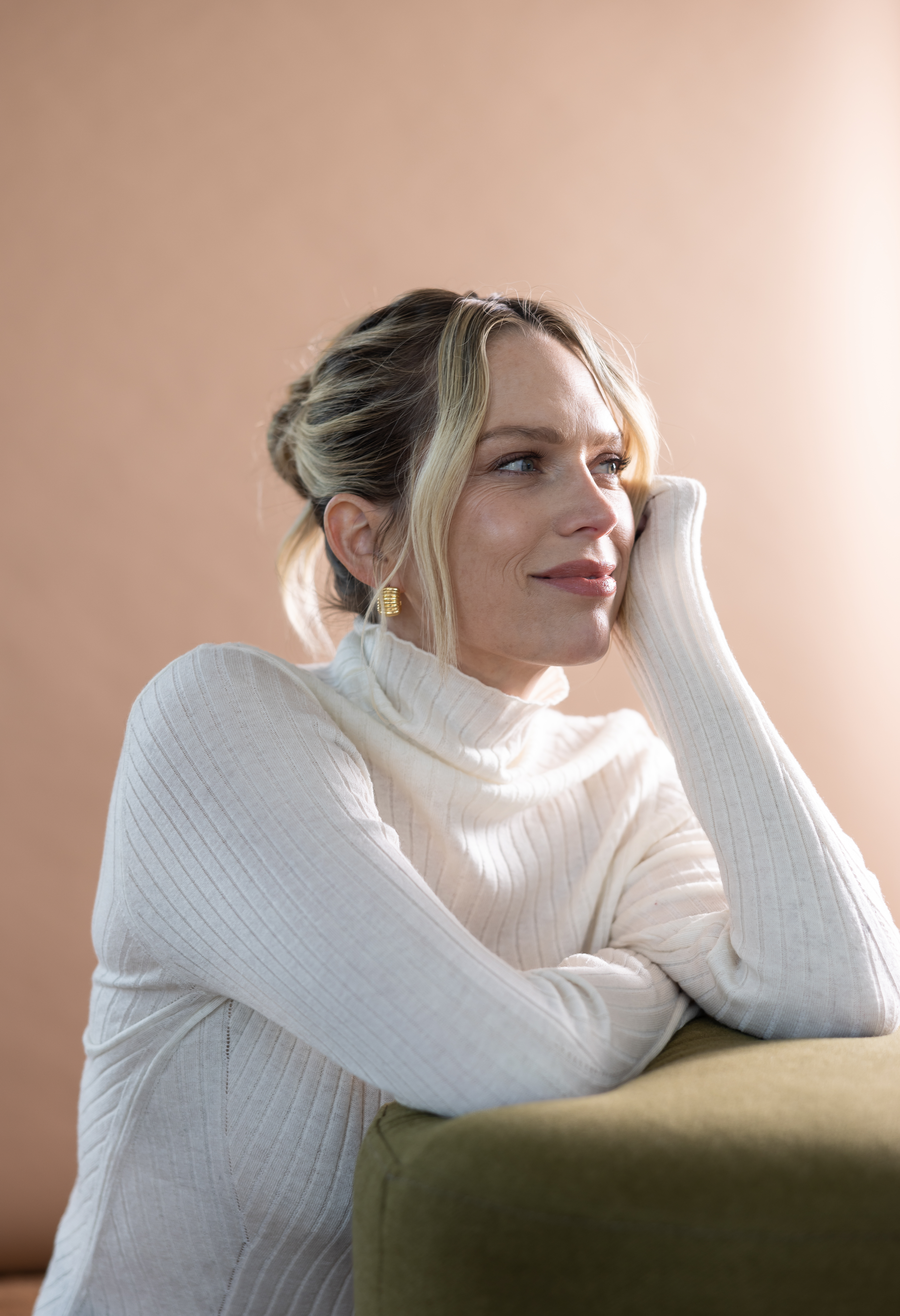 How Erin Foster's real-life romance inspired 'Nobody Wants This'