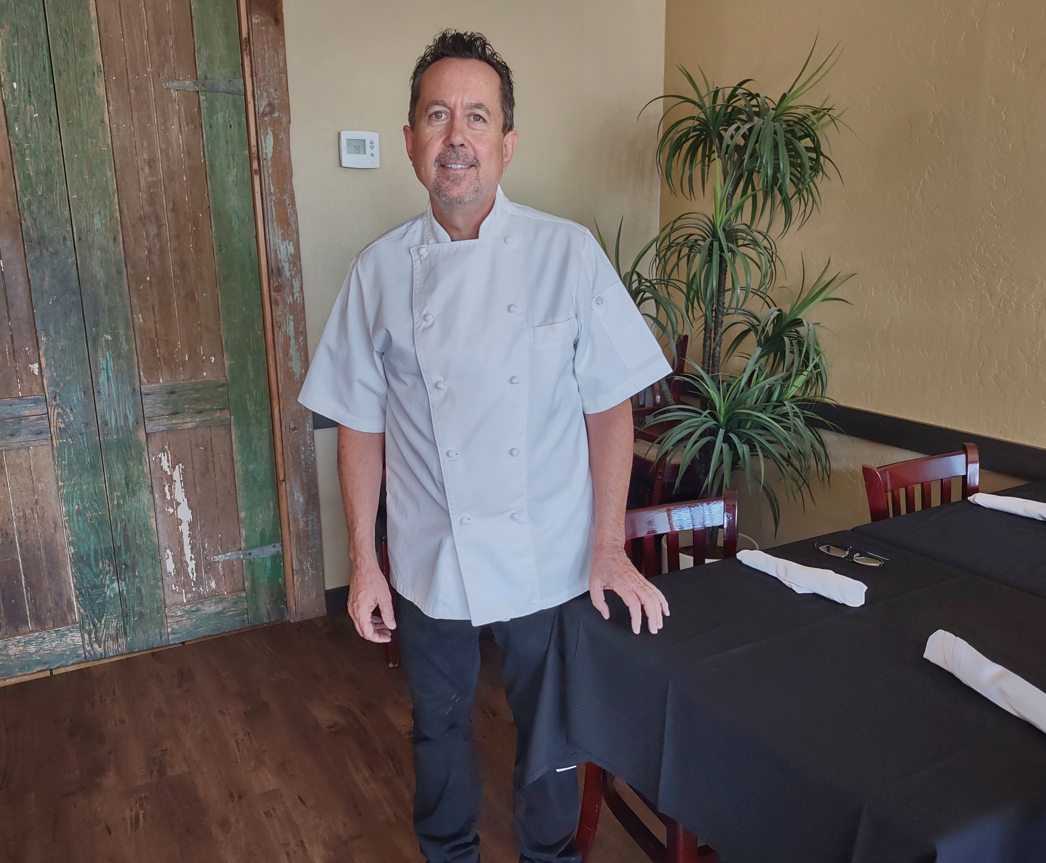 Business Roundup: Evino Restaurant opens in Ramona Albertson's shopping center - Vimarsana News