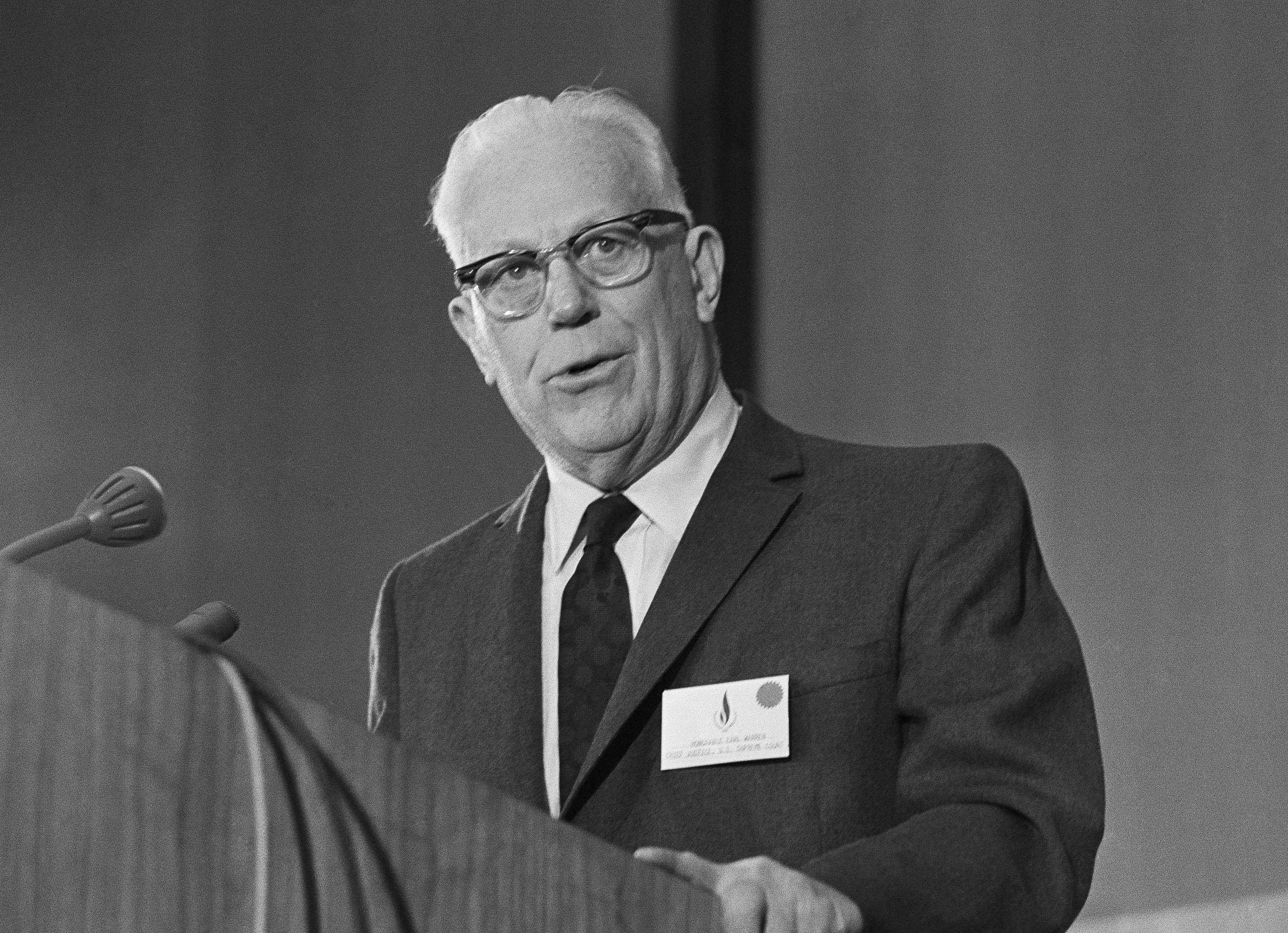 Hiltzik: The overlooked racist past of Earl Warren - Vimarsana News