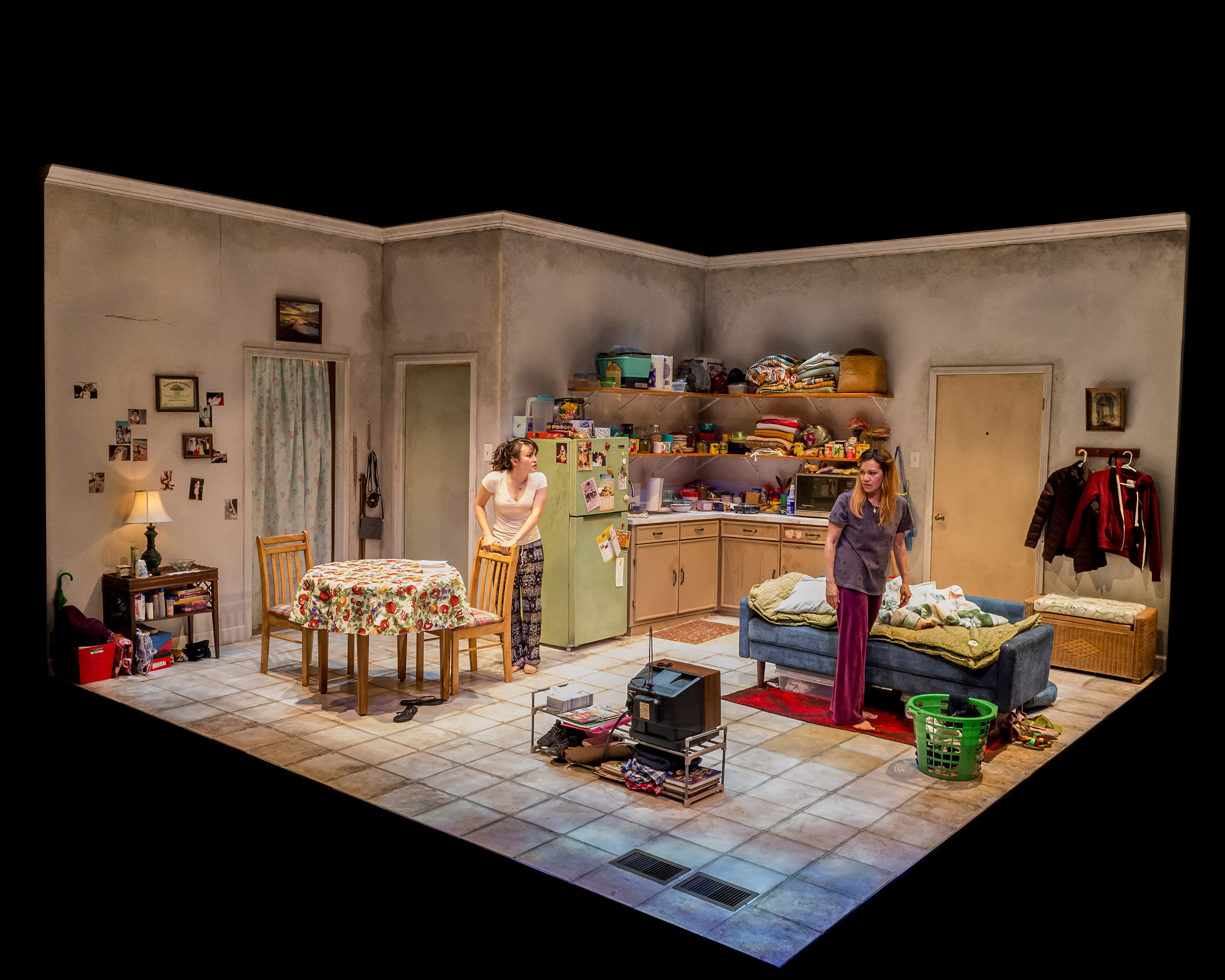 In Benjamin Benne's 'Alma,' the cliché of the chancla gets a theatrical turn - Vimarsana News