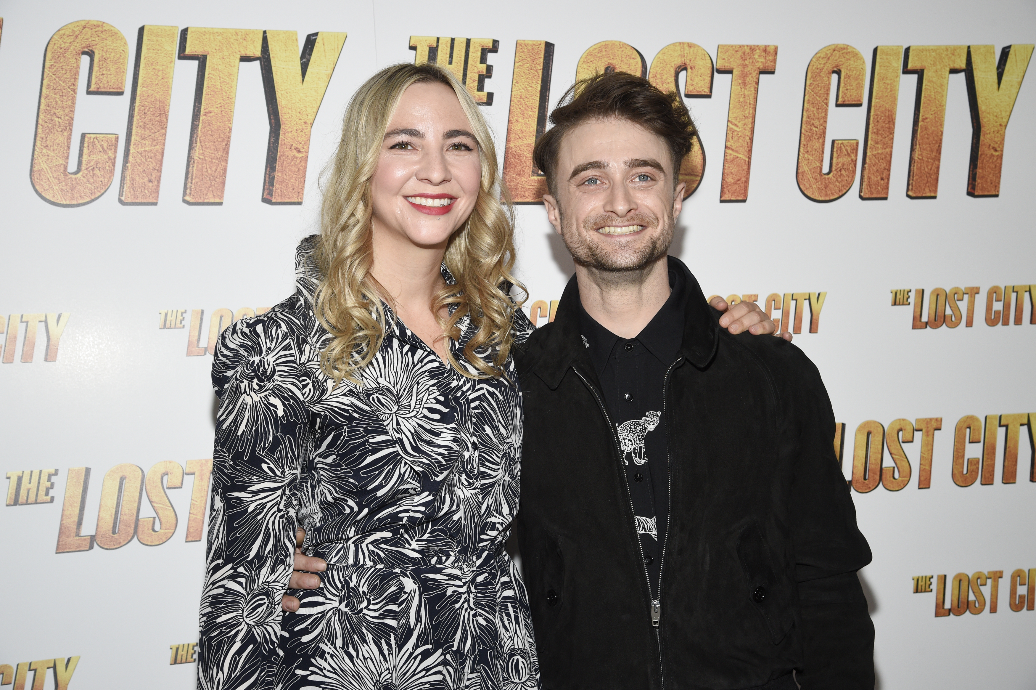 Daniel Radcliffe, Erin Darke expecting first child together - Vimarsana News