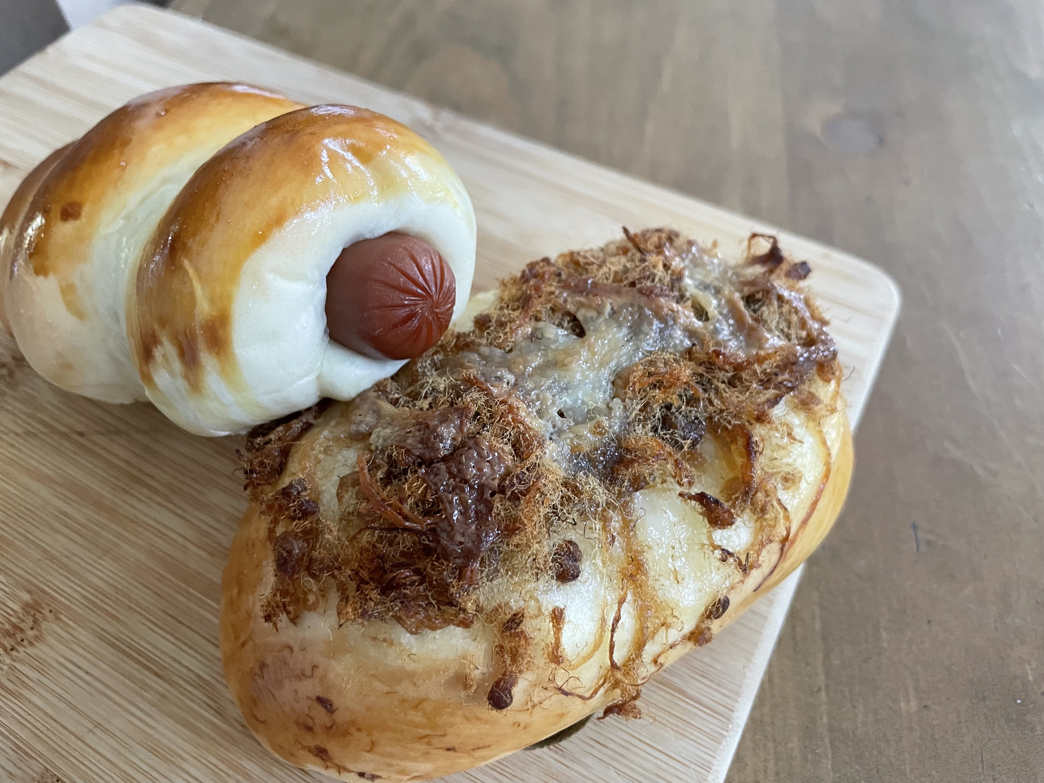 Handing off pork buns in an Arcadia parking lot - Vimarsana News