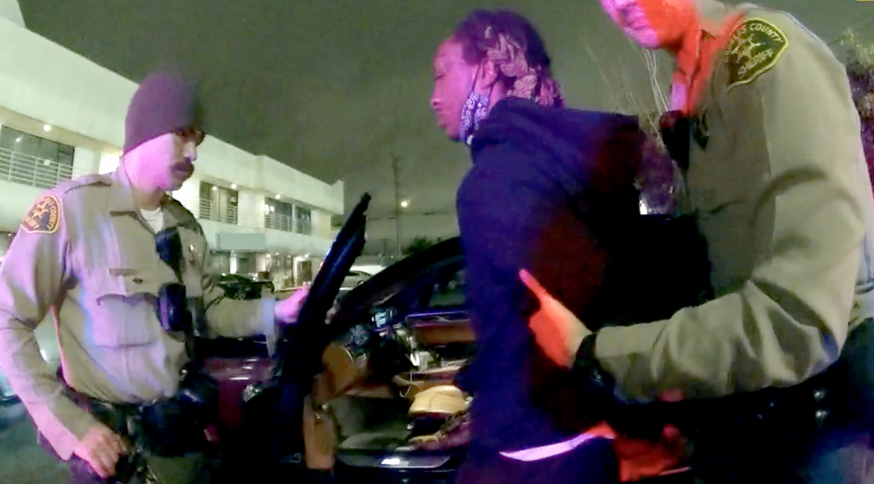 Rapper files $10-million claim after confrontation with deputies - Vimarsana News