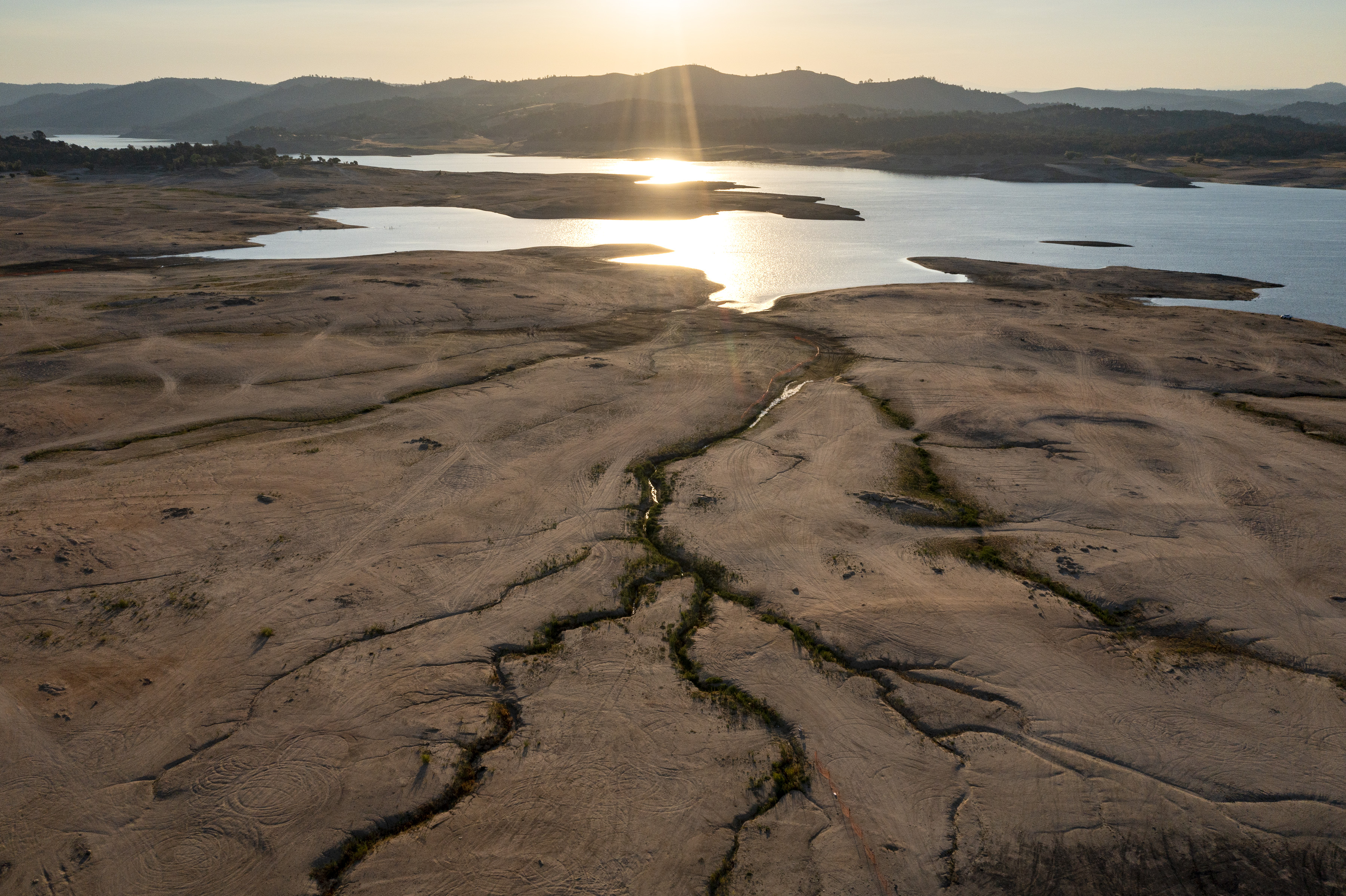 Water regulators impose restrictions on California farmers - Vimarsana News