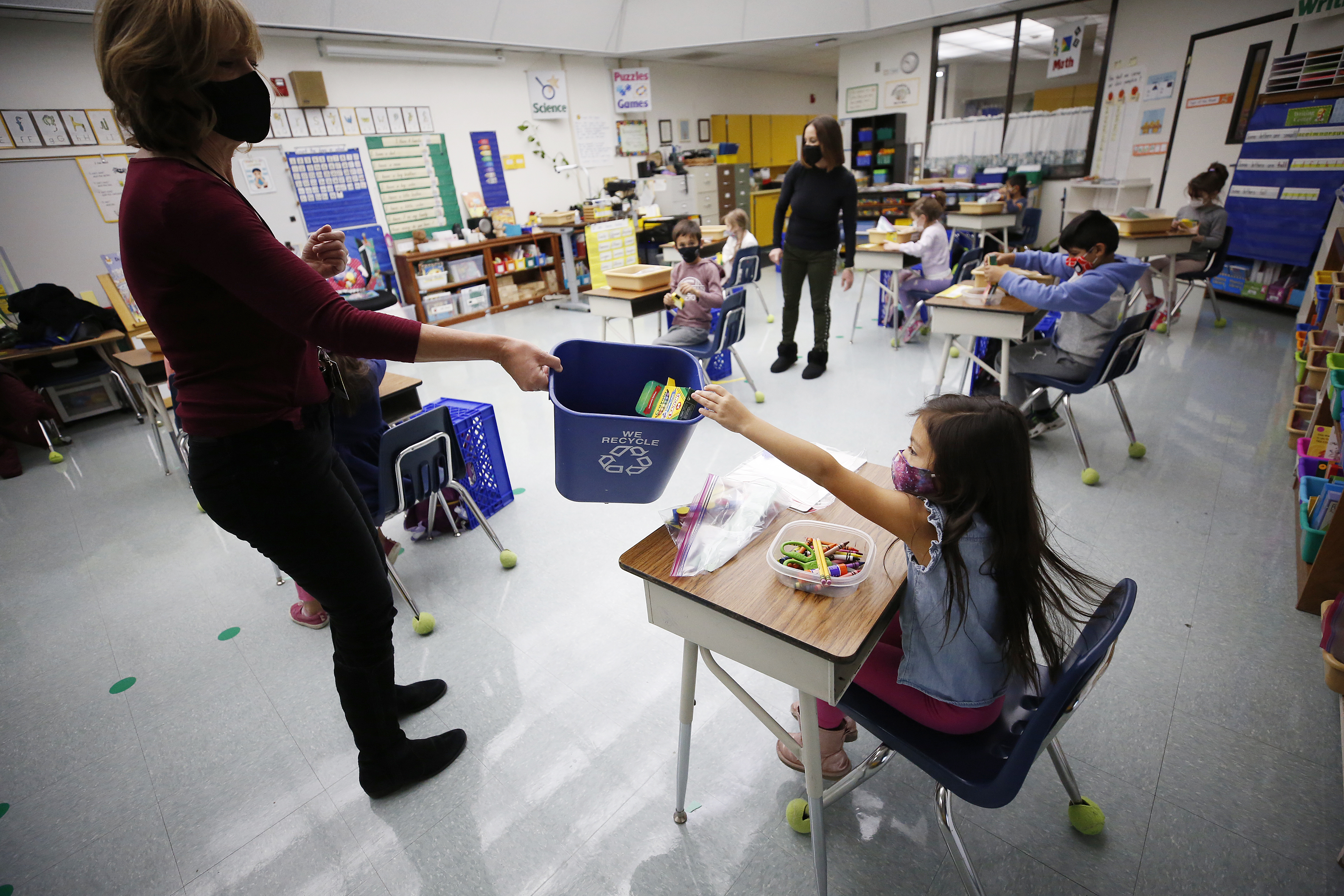 Newsom push to reopen schools runs into COVID surge - Vimarsana News