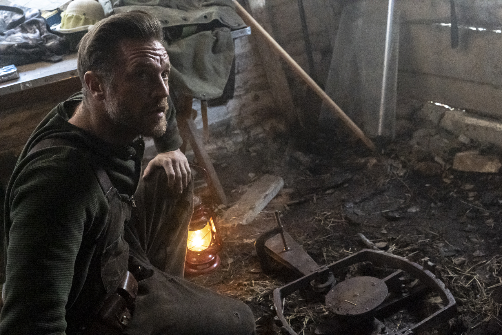 'Hunter Hunter' review: Survivalist thriller takes a dark turn - Vimarsana News