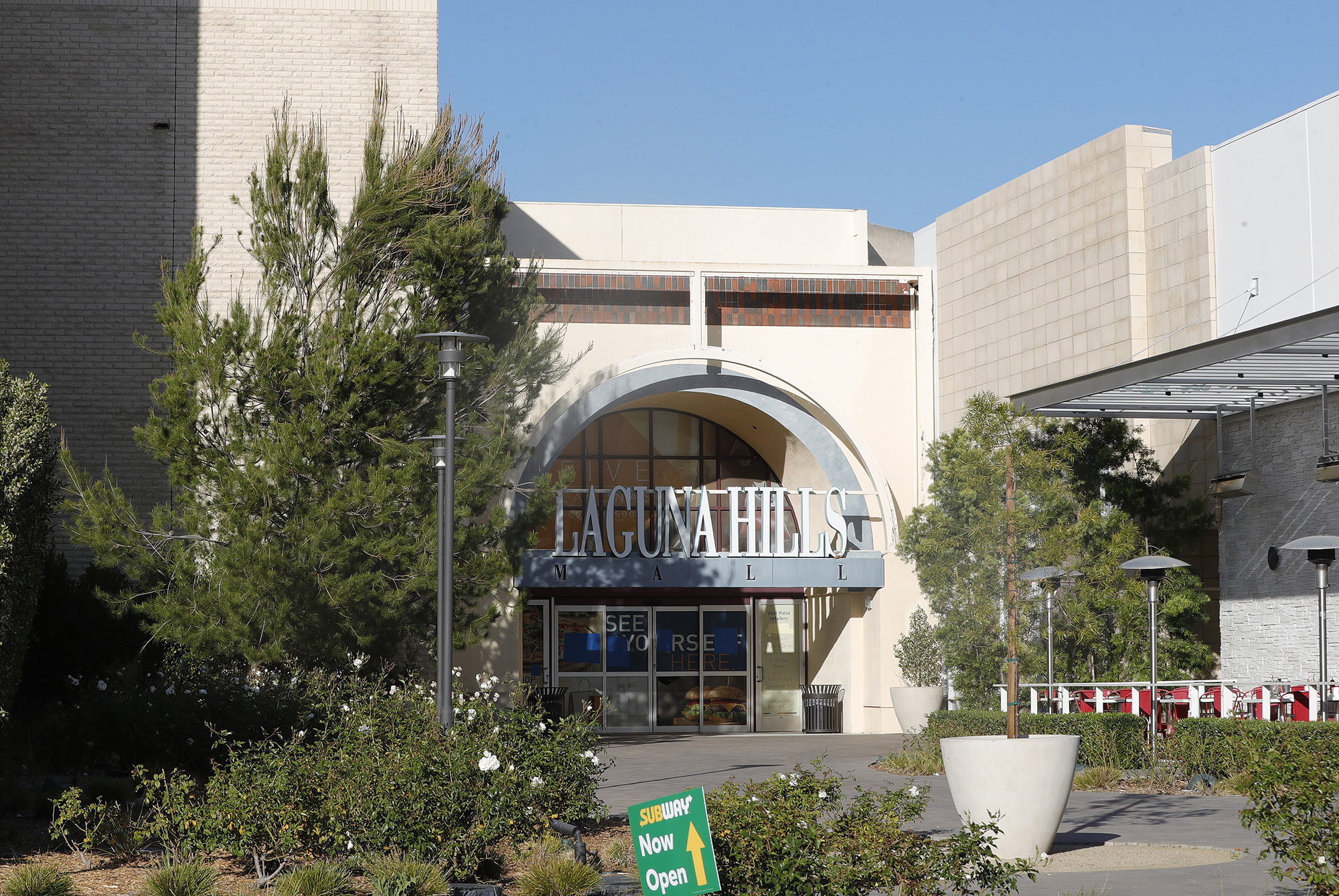 Laguna Hills narrowly approves plan to transform mall into housing, retail and hotel site - Vimarsana News