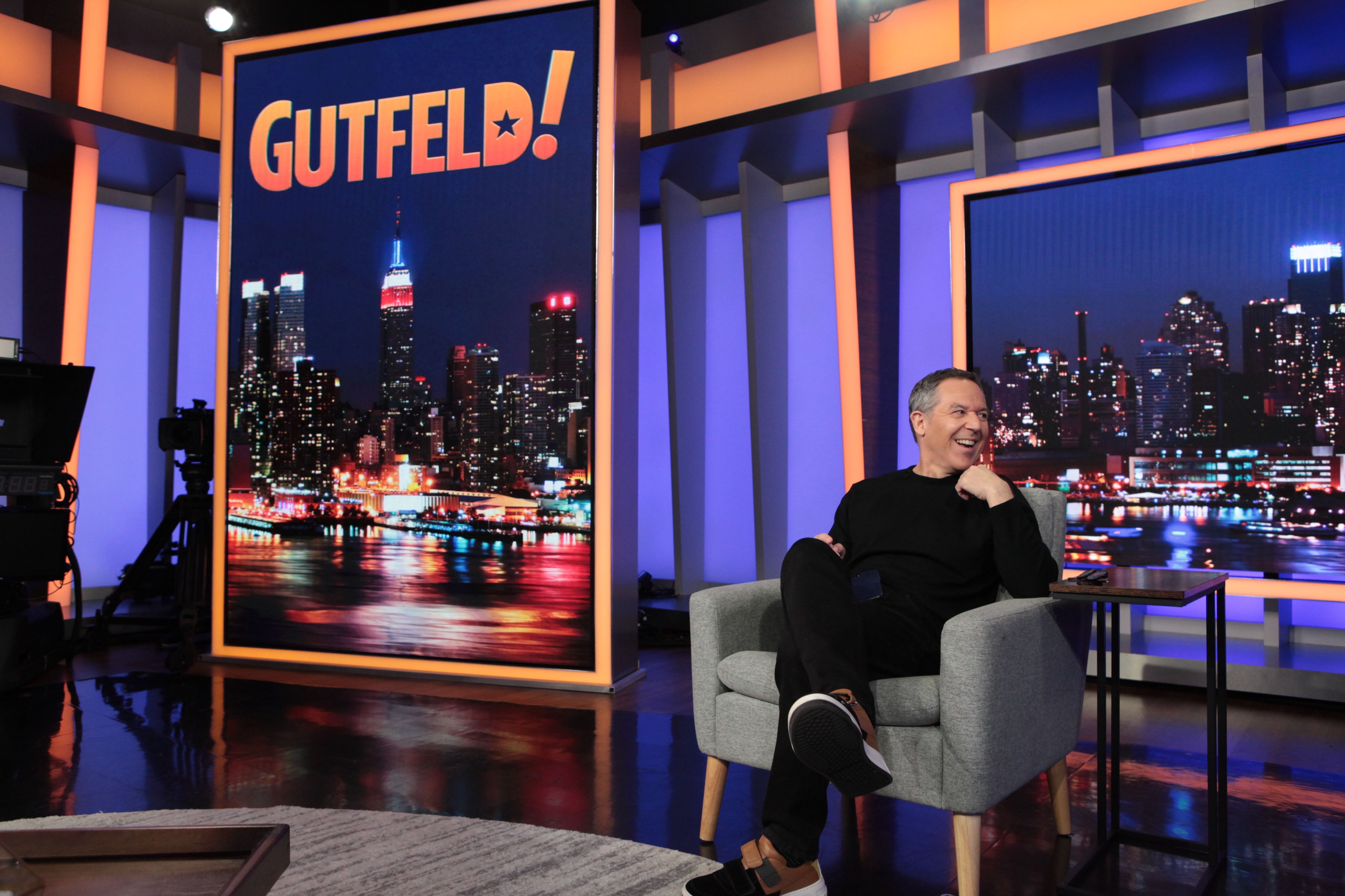 Greg Gutfeld goes after late night laughs for Fox News - Vimarsana News