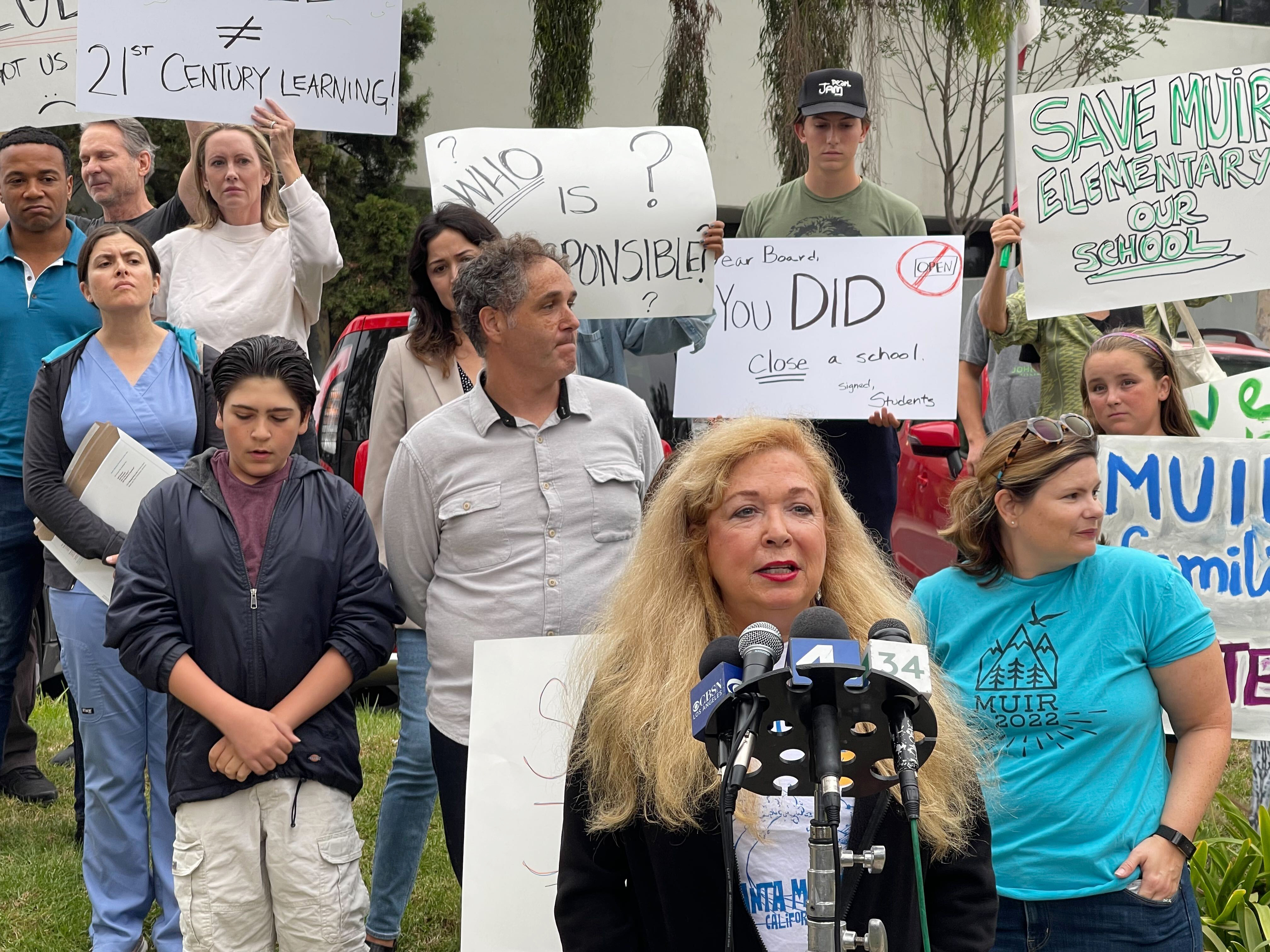 Parents rally after water damage, mold close Santa Monica school - Vimarsana News