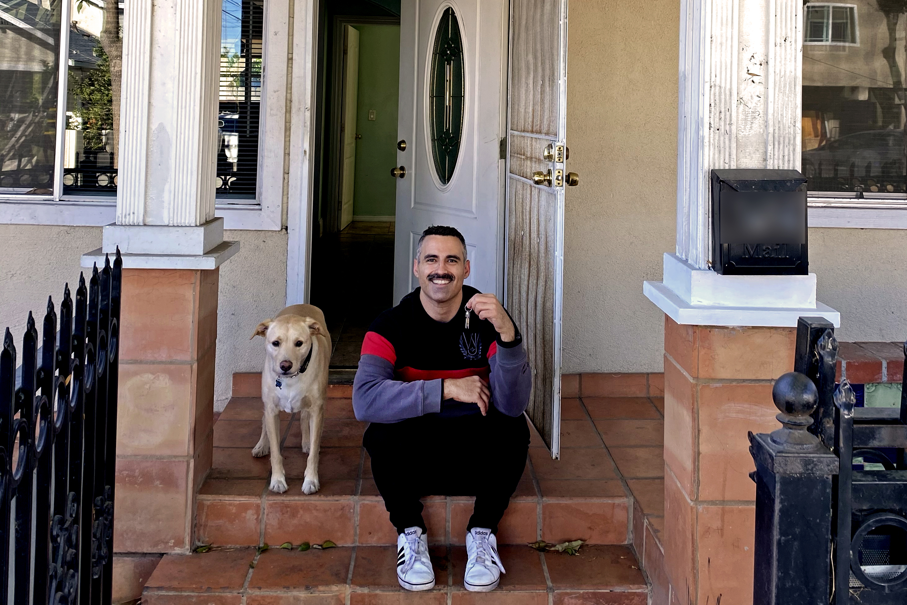 How to win a bidding war on a house: Four buyers' stories - Vimarsana News