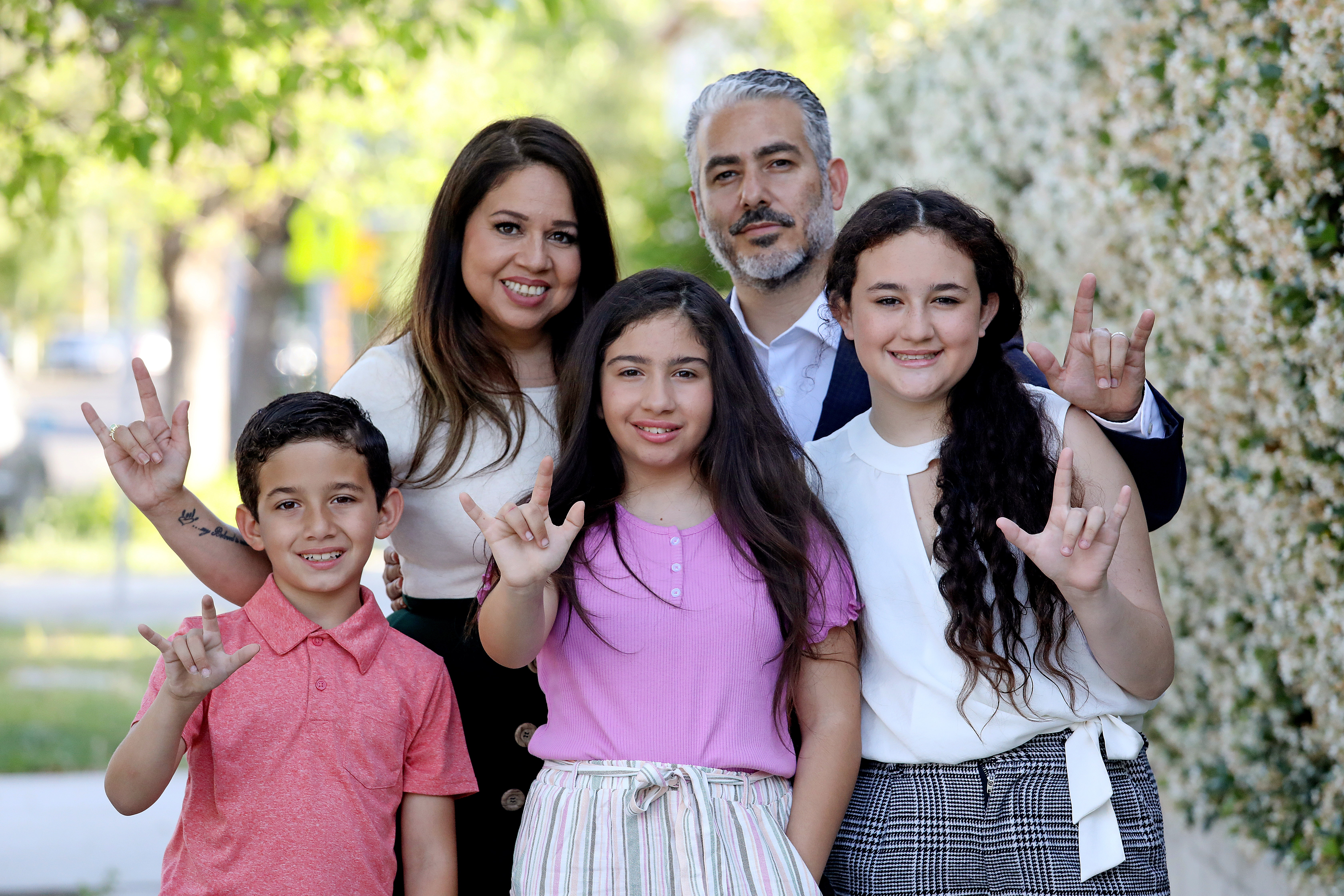 Deaf education vote is latest parents' rights battle in L.A - Vimarsana News