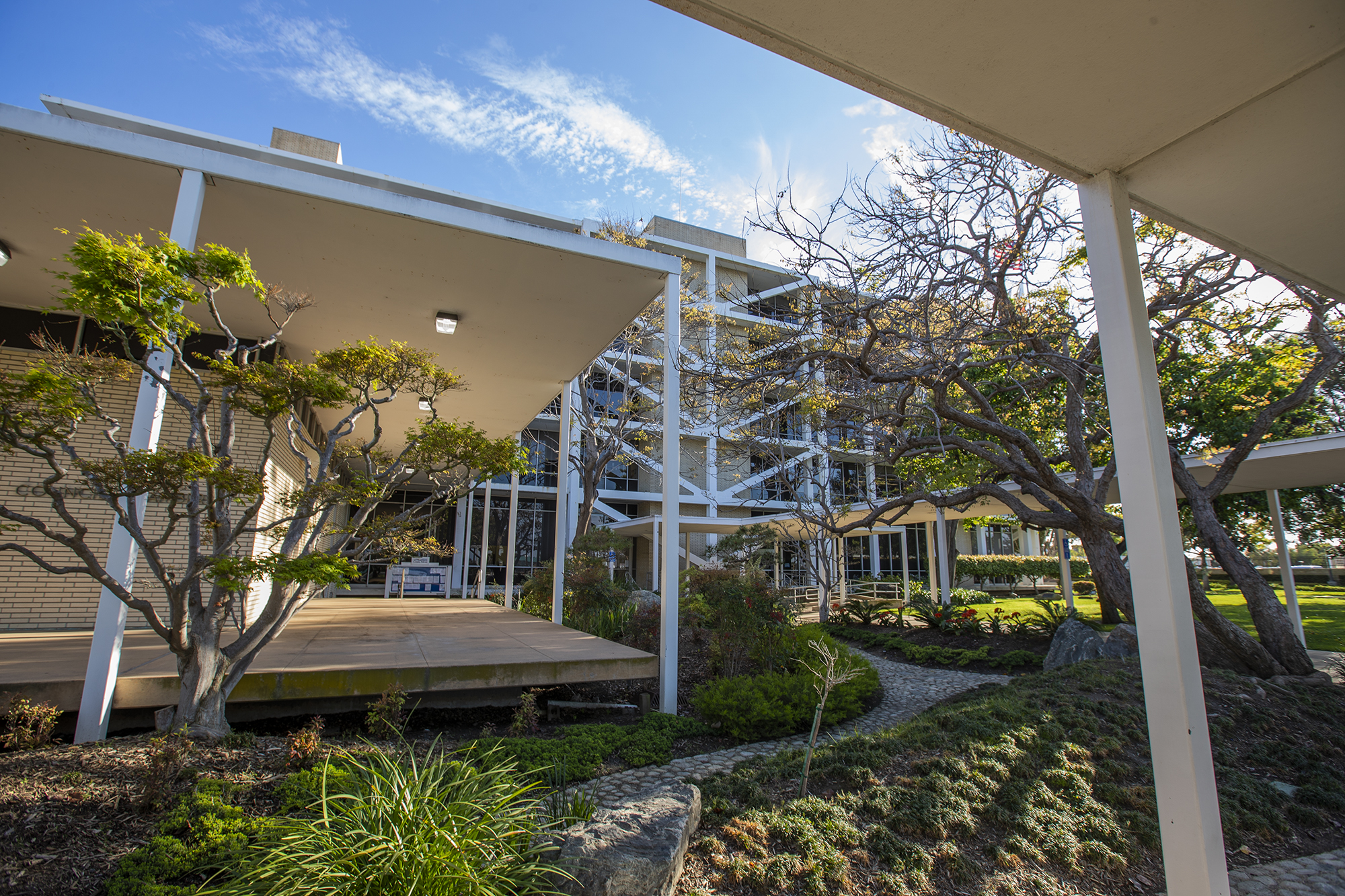 Costa Mesa officials delay vote on initiative that would loosen Measure Y, spur housing - Vimarsana News