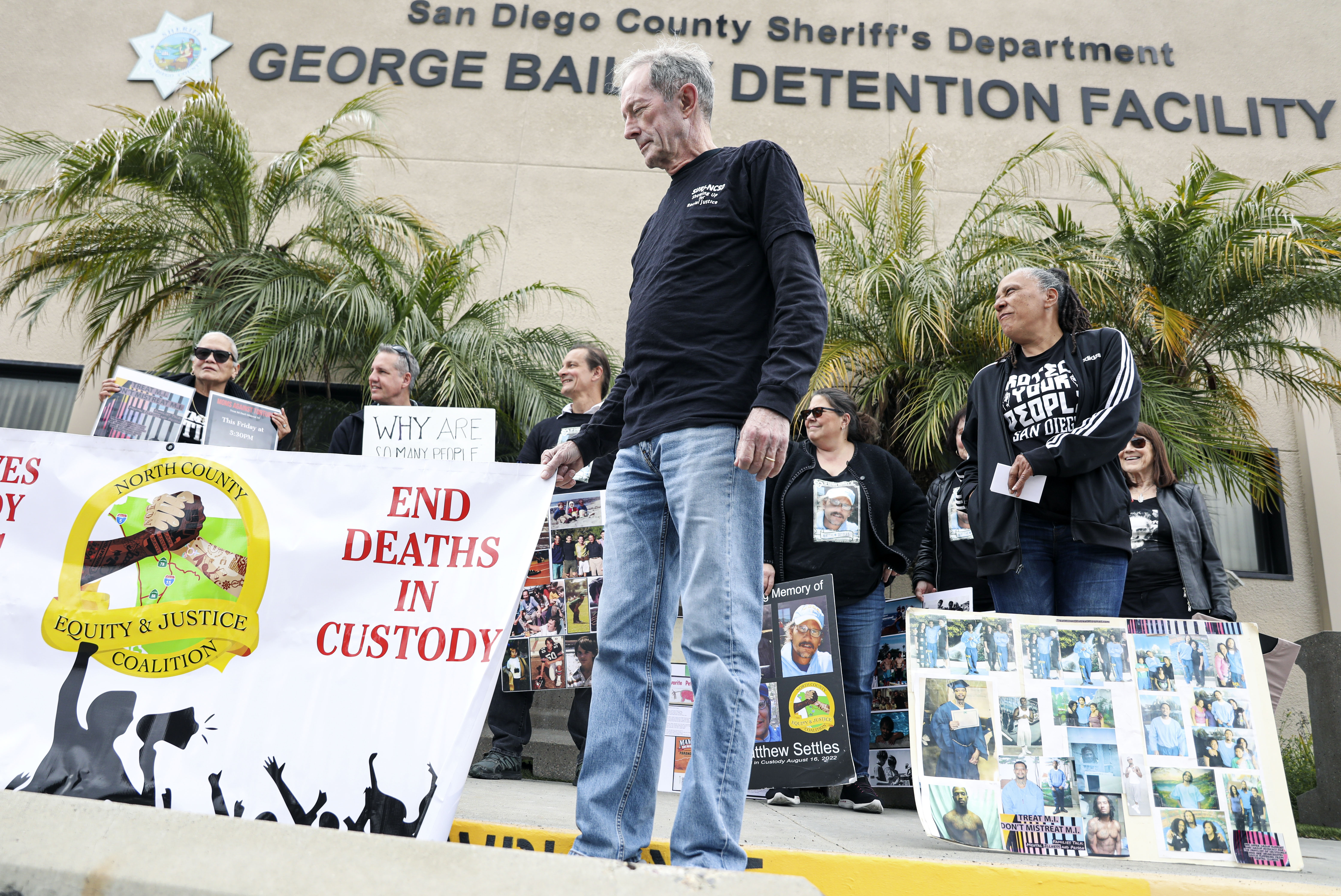 'Policies that save lives': Families rally over jail deaths - The San Diego Union-Tribune - Vimarsana News