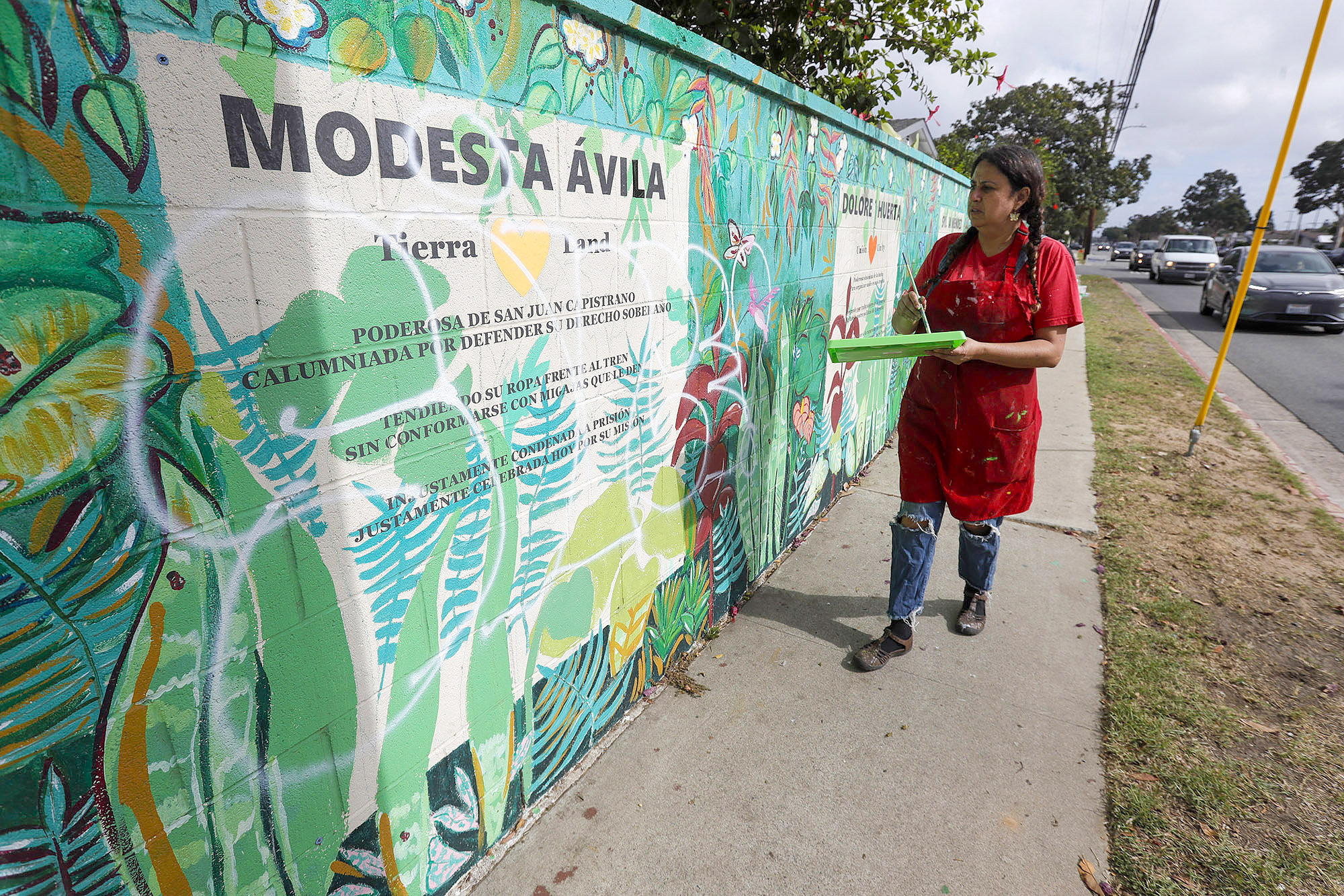 Costa Mesa mural honoring "Poderosas" defaced by vandal with white extremist messages - Vimarsana News